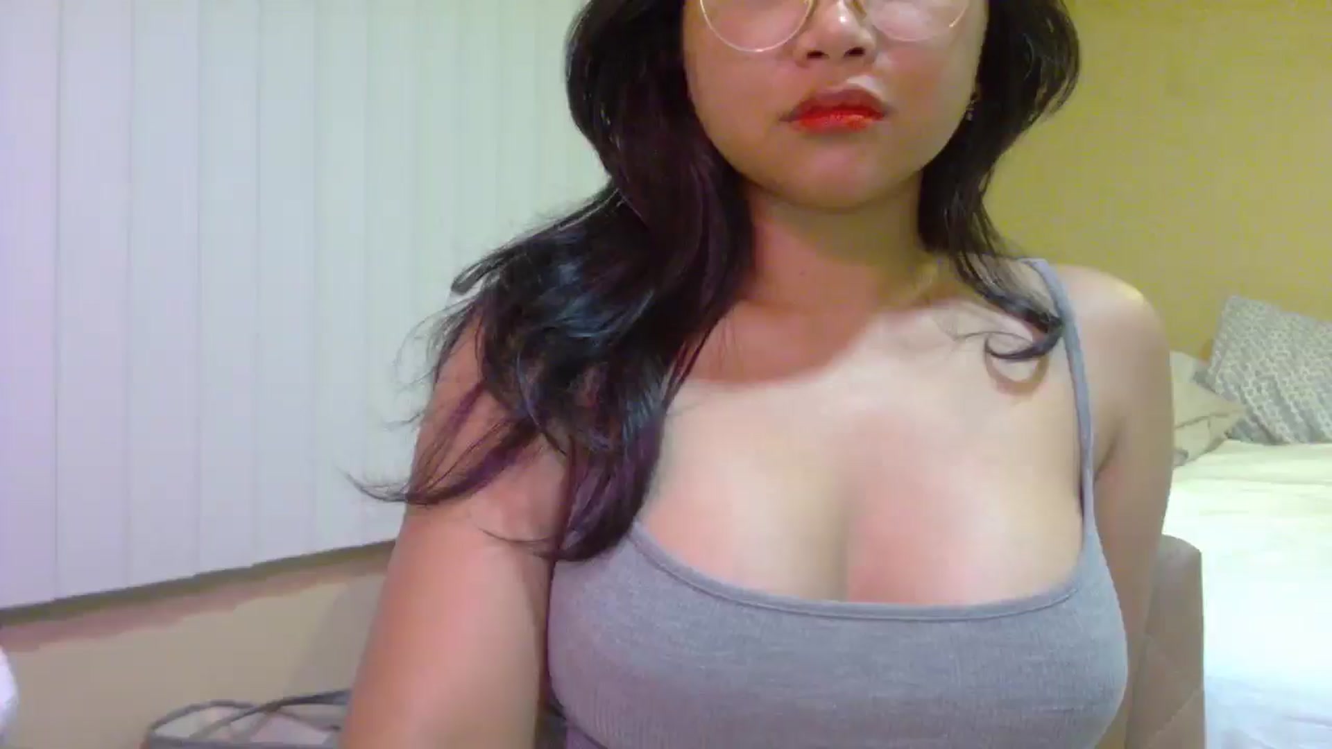 Gallery image thumbnail from buttercupss's myfreecams stream on, 03/23/2025, 10:02 image 3 of 20