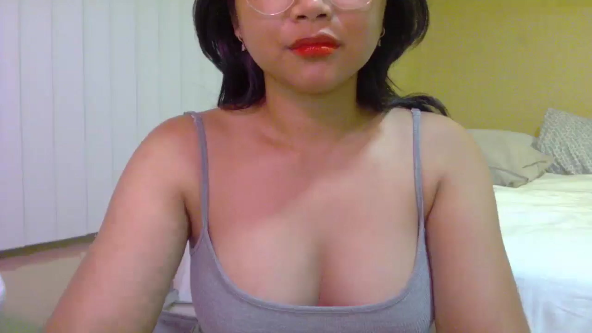 Gallery image thumbnail from buttercupss's myfreecams stream on, 03/23/2025, 10:02 image 6 of 20