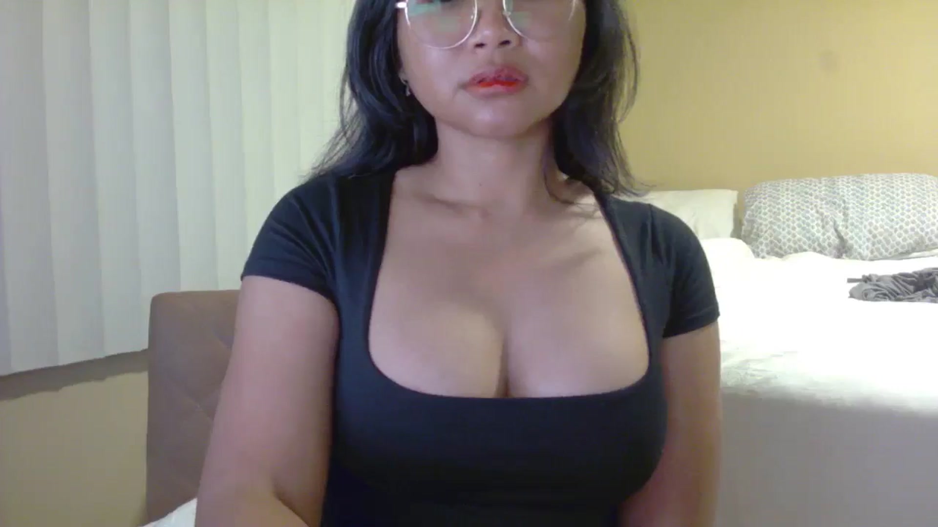 Gallery image thumbnail from buttercupss's myfreecams stream on, 03/24/2025, 08:42 image 20 of 20