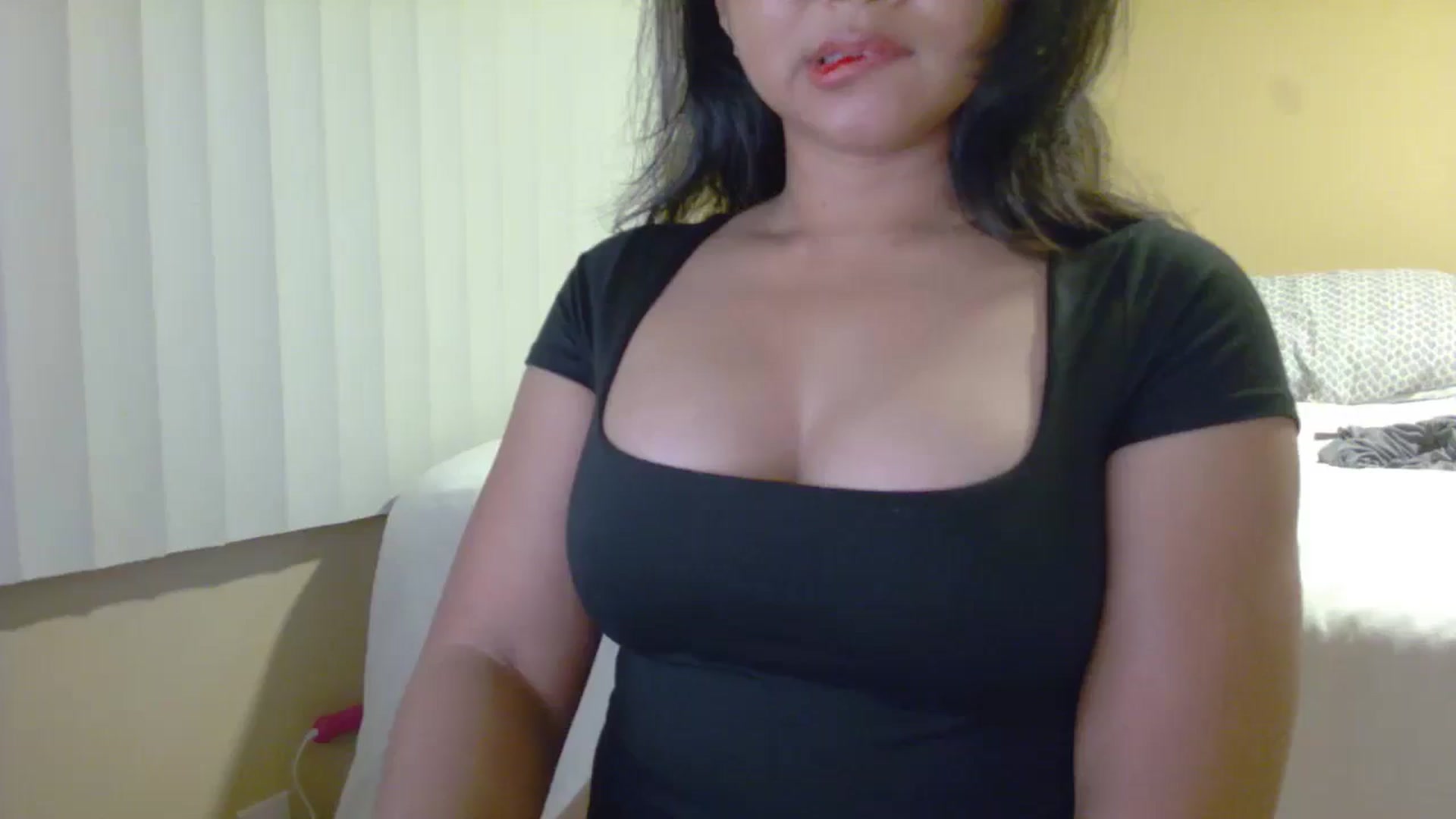 Gallery image thumbnail from buttercupss's myfreecams stream on, 03/24/2025, 08:42 image 14 of 20