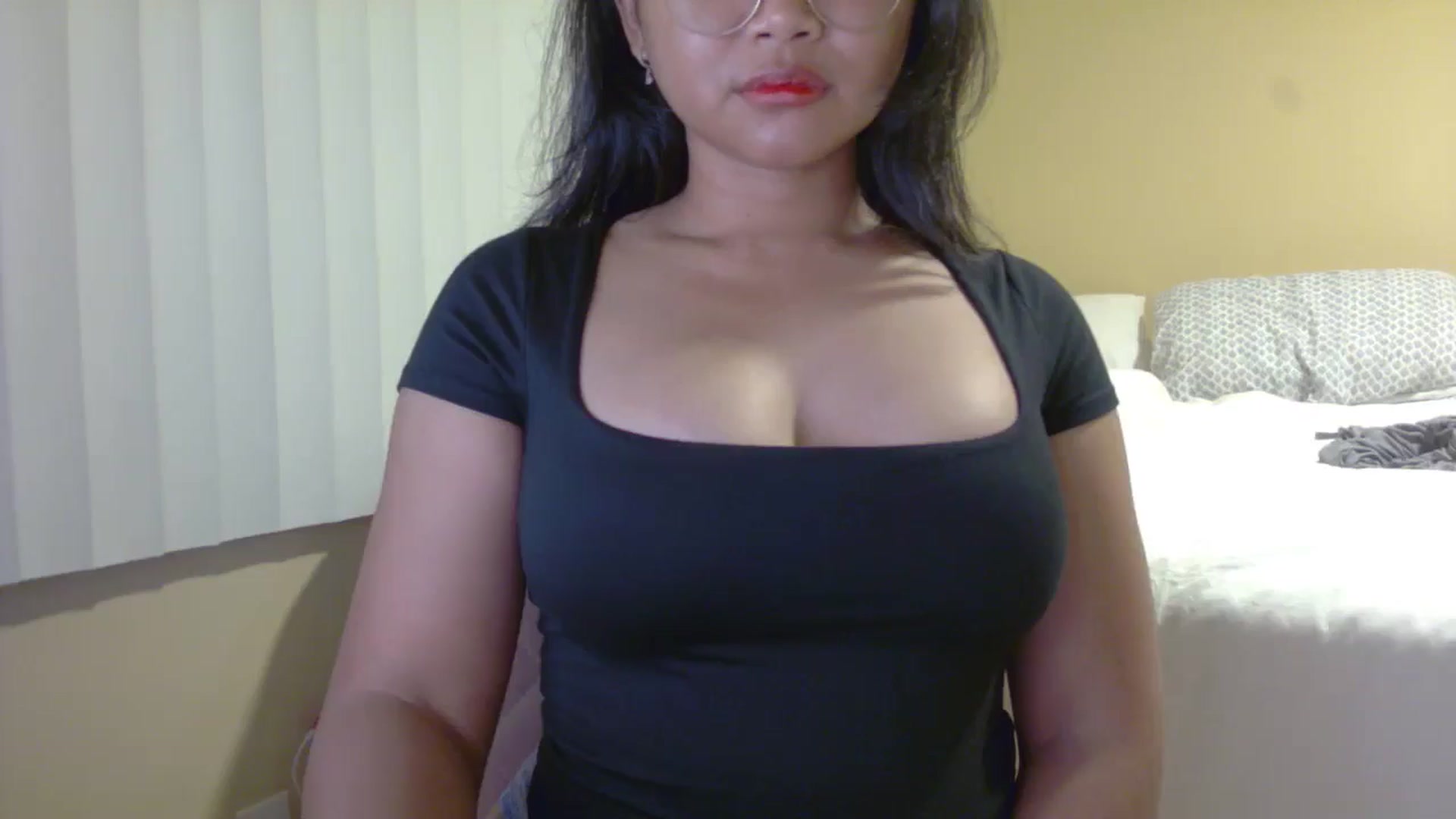 Gallery image thumbnail from buttercupss's myfreecams stream on, 03/24/2025, 08:42 image 9 of 20