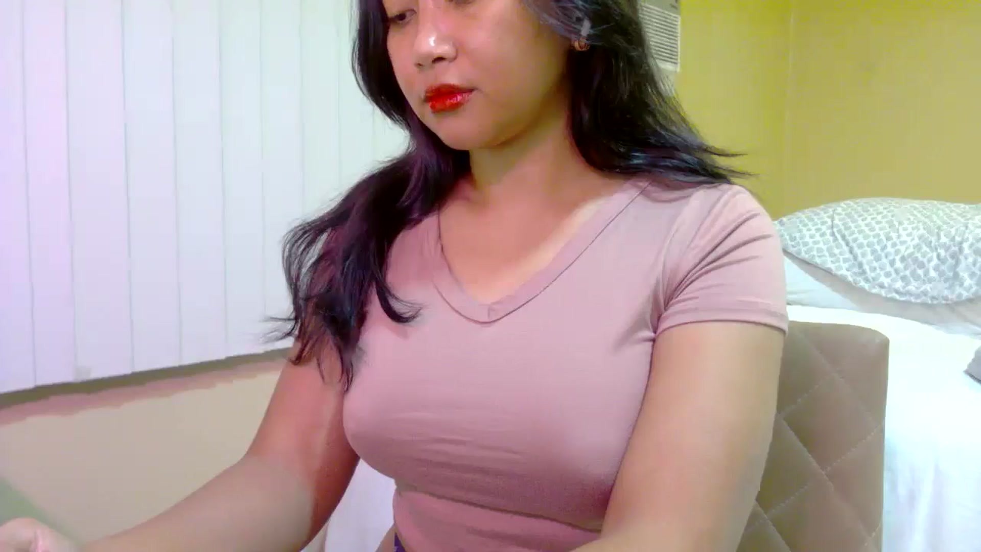 Gallery image thumbnail from buttercupss's myfreecams stream on, 03/28/2025, 08:49 image 2 of 20