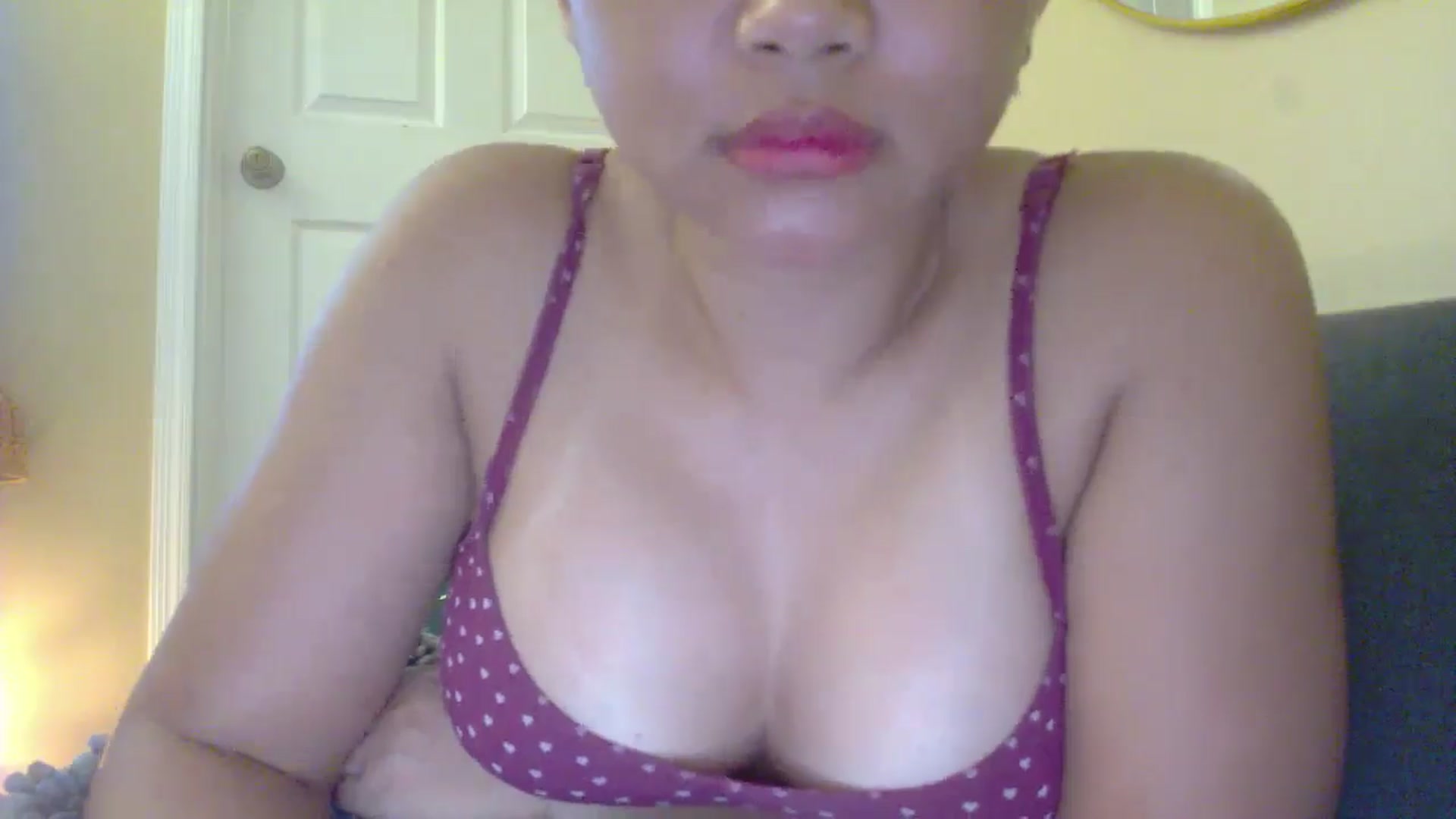 Gallery image thumbnail from buttercupss's myfreecams stream on, 04/27/2025, 07:56 image 2 of 20