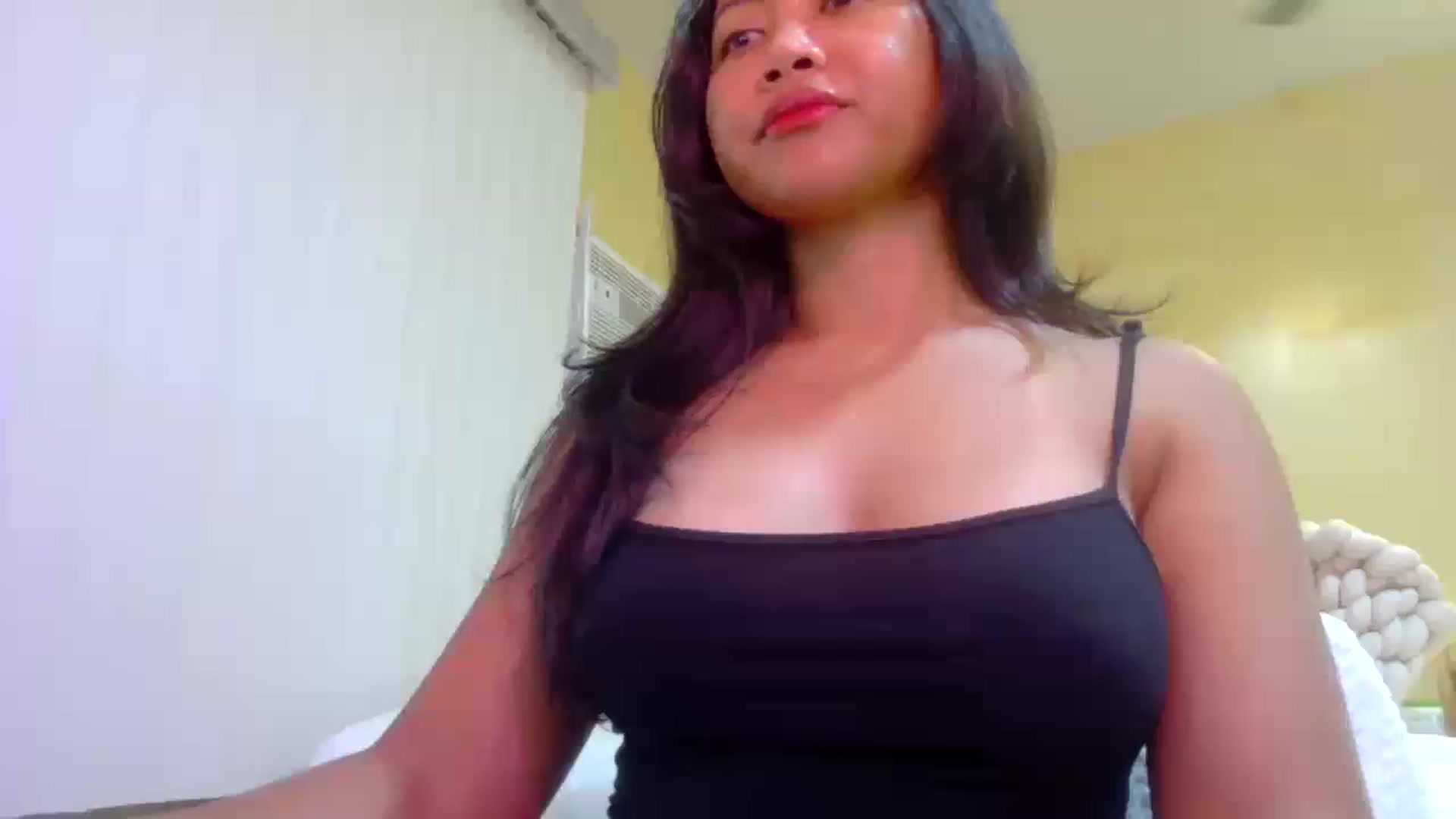 Gallery image thumbnail from buttercupss's myfreecams stream on, 05/14/2025, 09:31 image 14 of 20