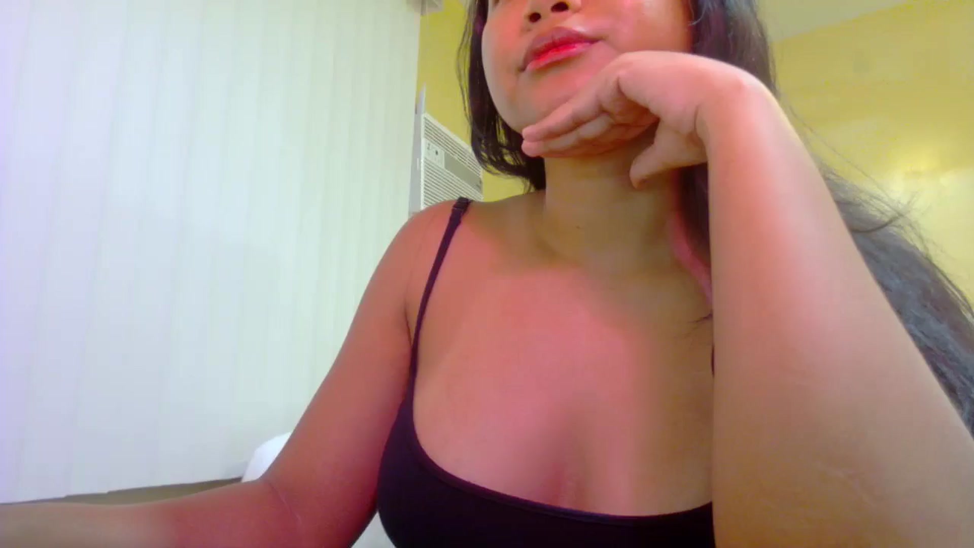 Gallery image thumbnail from buttercupss's myfreecams stream on, 05/14/2025, 09:31 image 19 of 20