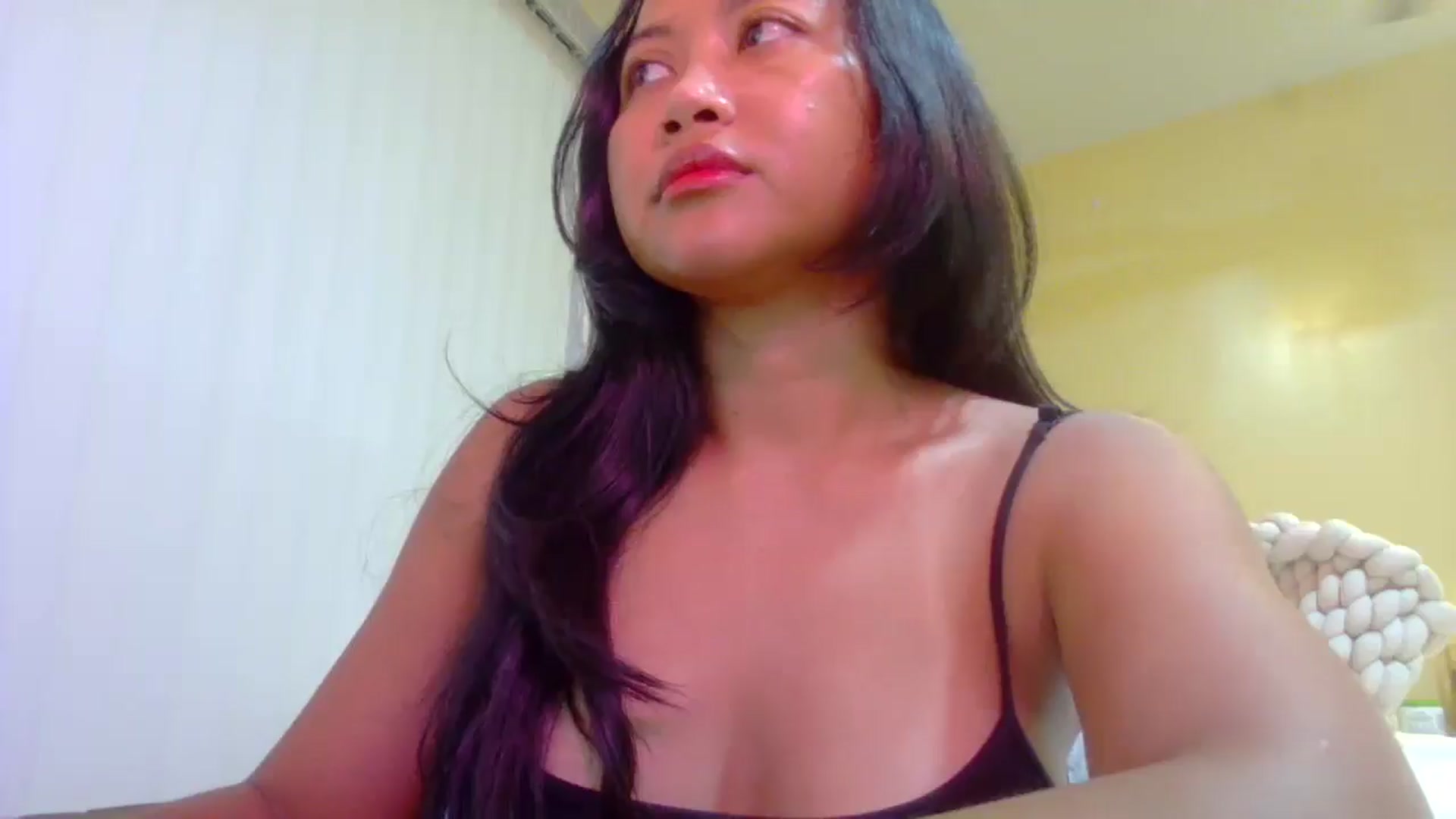 Gallery image thumbnail from buttercupss's myfreecams stream on, 05/14/2025, 09:31 image 18 of 20