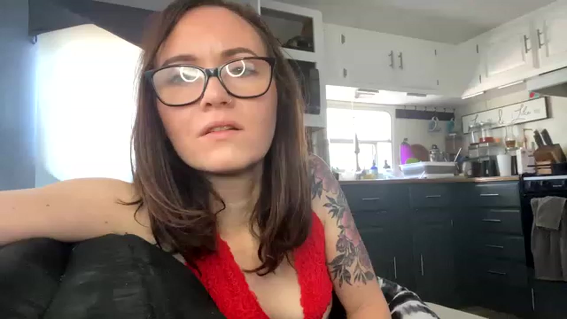 Gallery image thumbnail from byarialove's myfreecams stream on, 11/18/2022, 15:51 image 20 of 20