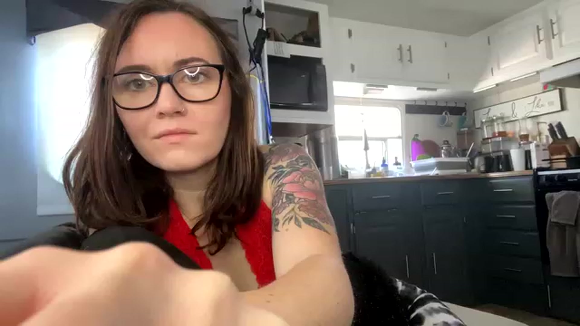 Gallery image thumbnail from byarialove's myfreecams stream on, 11/18/2022, 15:51 image 17 of 20