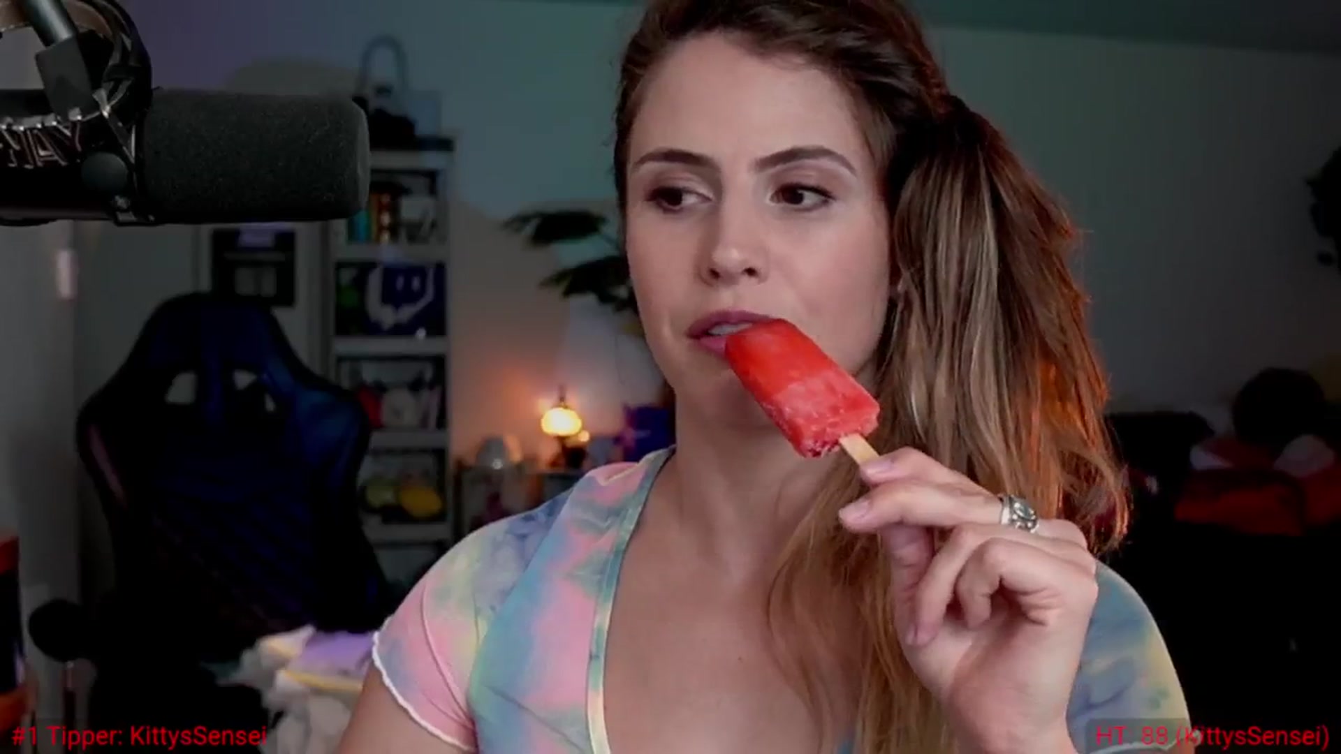 Gallery image thumbnail from caitlynsway's myfreecams stream on, 05/14/2024, 02:55 image 12 of 20