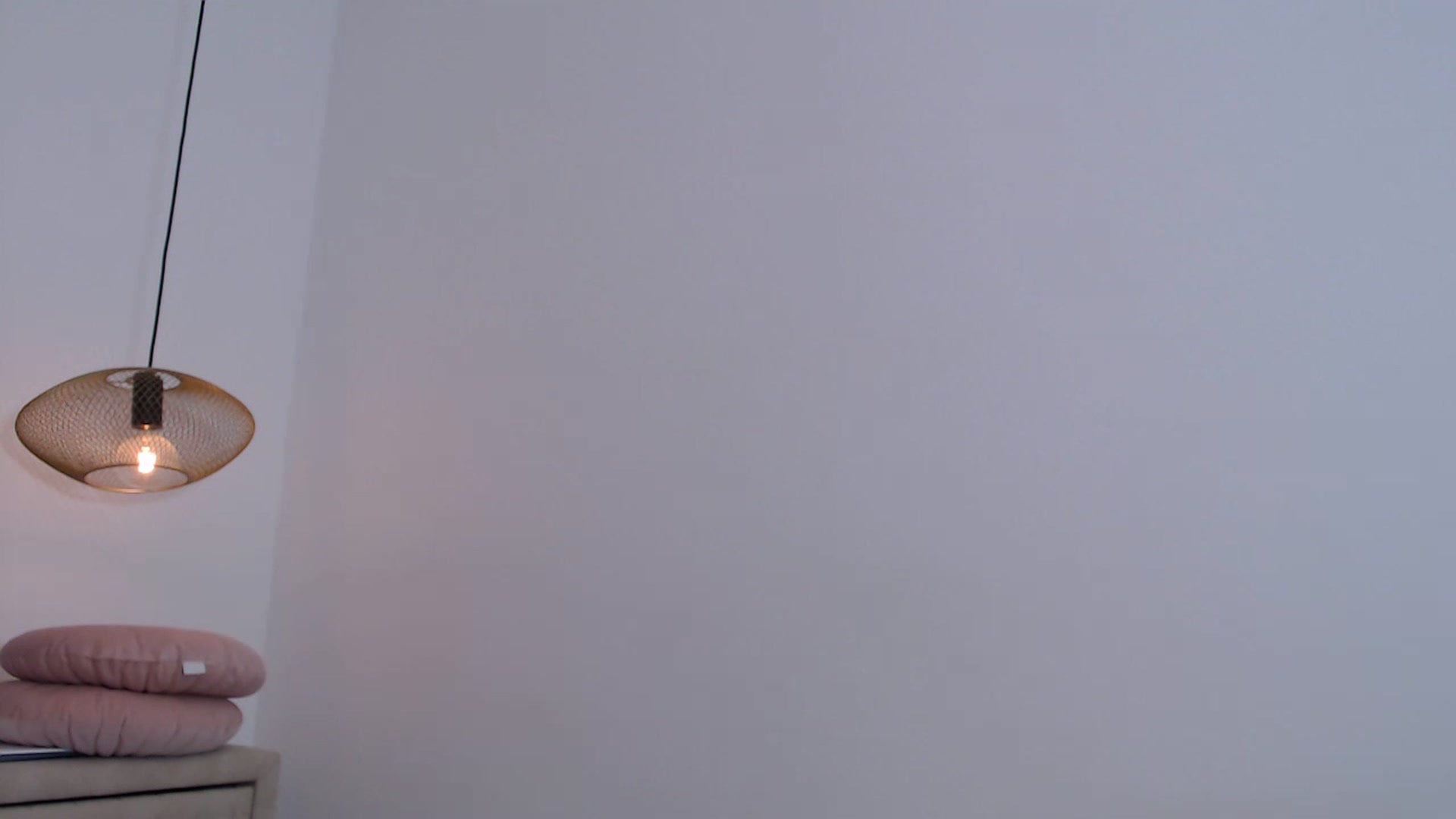 Gallery image thumbnail from call_me_em's myfreecams stream on, 11/22/2022, 18:42 image 19 of 20