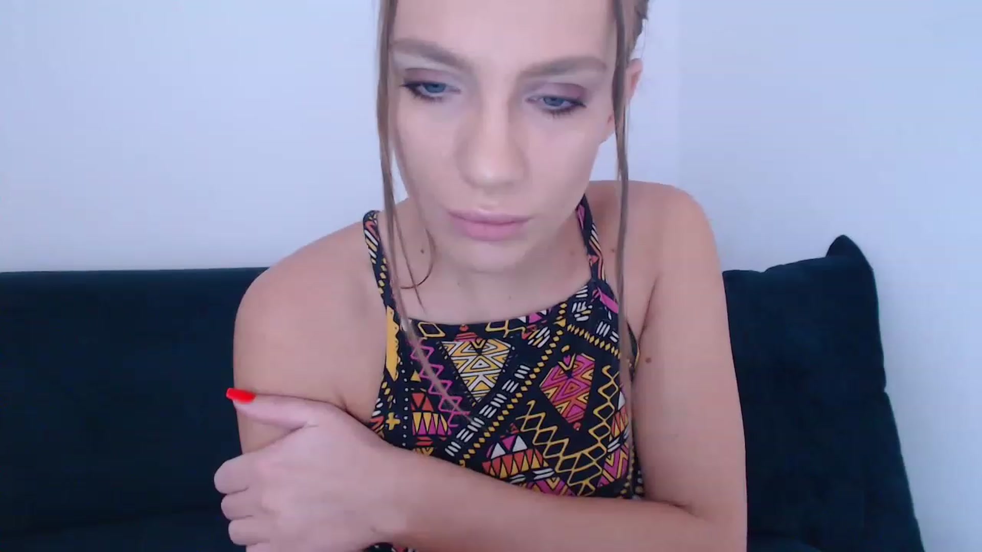 Gallery image thumbnail from call_me_em's myfreecams stream on, 12/05/2022, 08:41 image 14 of 20