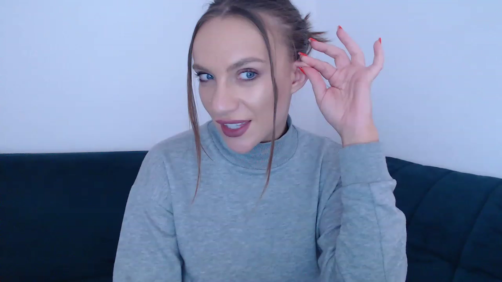 Gallery image thumbnail from call_me_em's myfreecams stream on, 12/05/2022, 12:48 image 1 of 20
