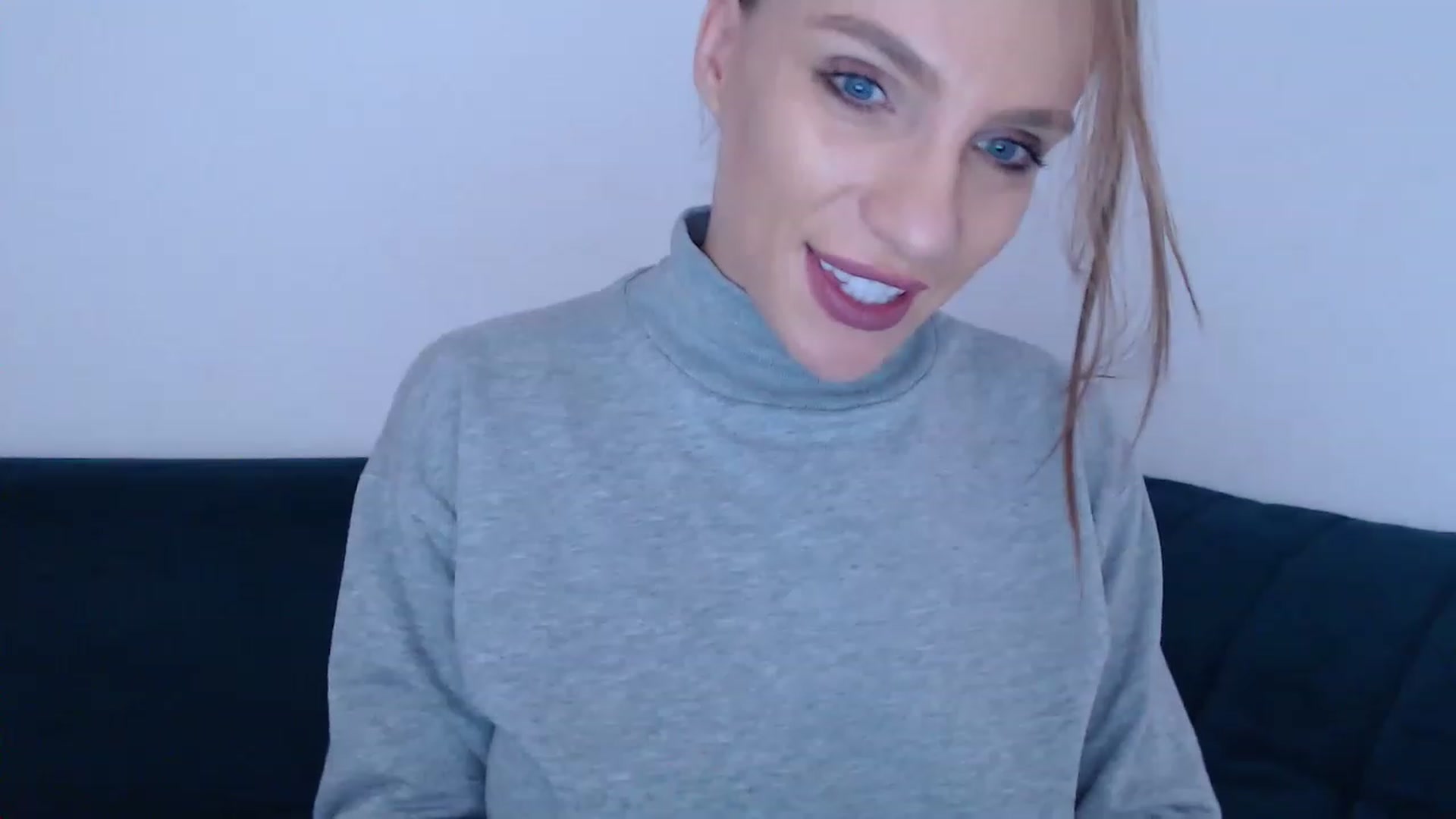 Gallery image thumbnail from call_me_em's myfreecams stream on, 12/05/2022, 12:48 image 4 of 20