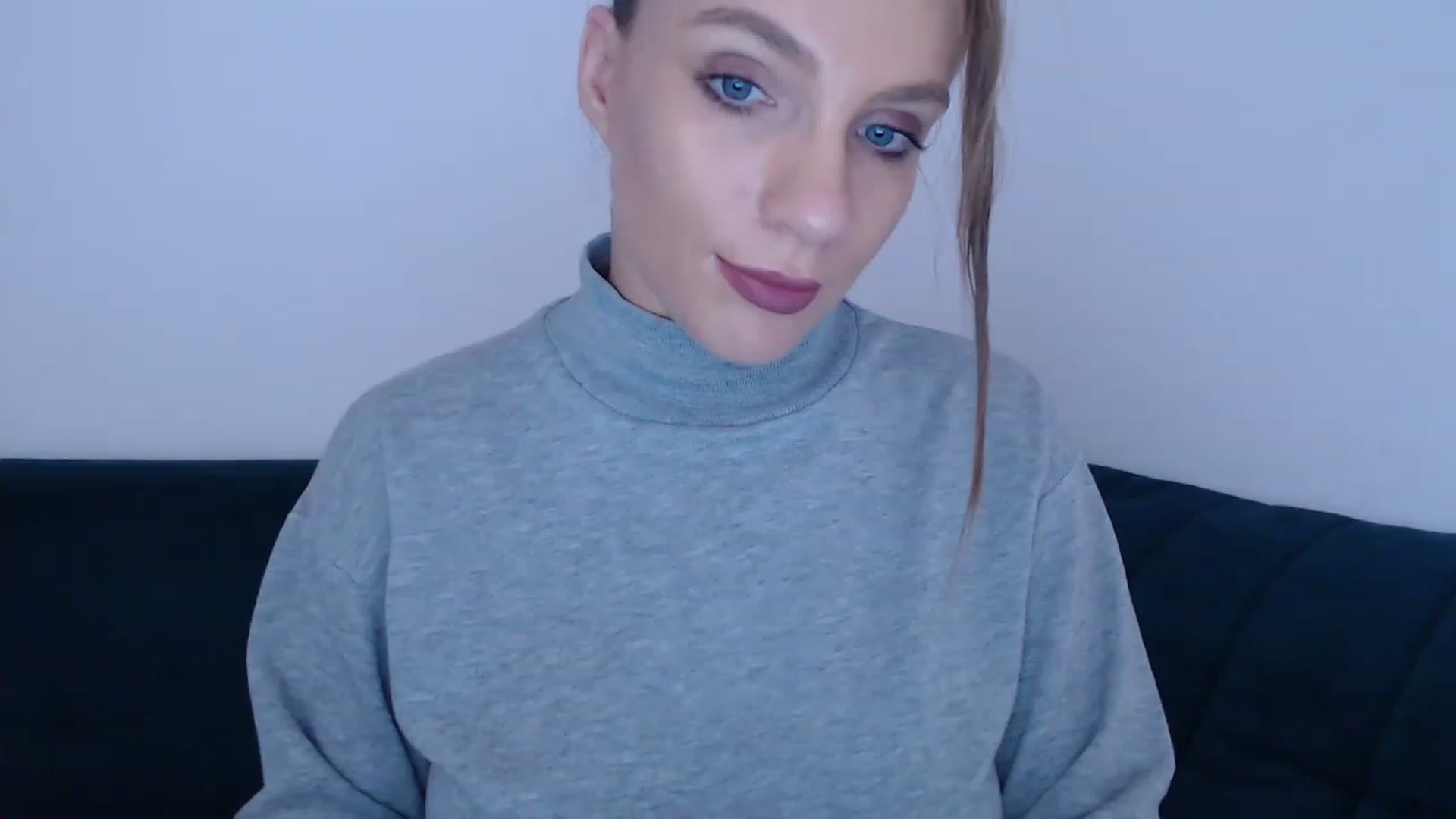 Gallery image thumbnail from call_me_em's myfreecams stream on, 12/05/2022, 12:48 image 6 of 20