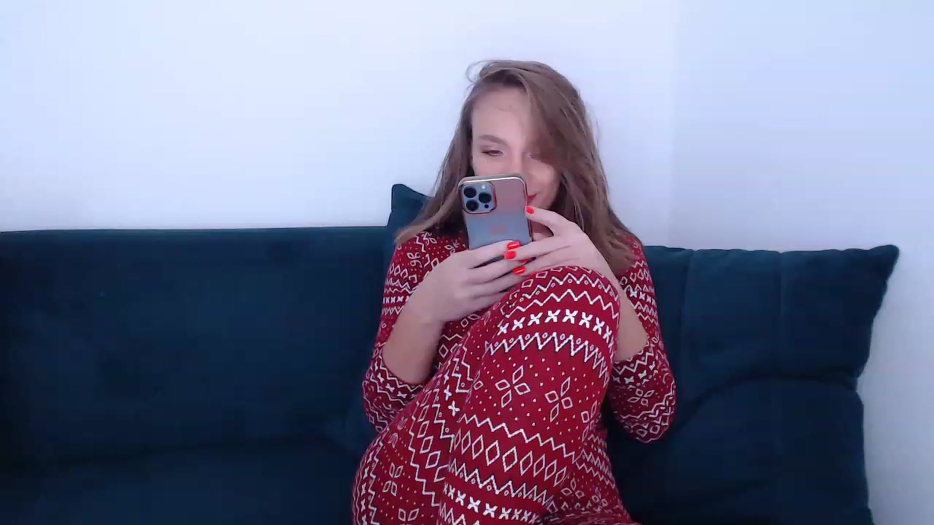 Gallery image thumbnail from call_me_em's myfreecams stream on, 12/07/2022, 08:59 image 3 of 20