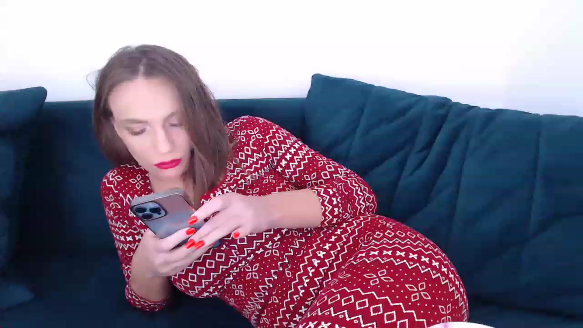 Gallery image thumbnail from call_me_em's myfreecams stream on, 12/07/2022, 08:59 image 8 of 20