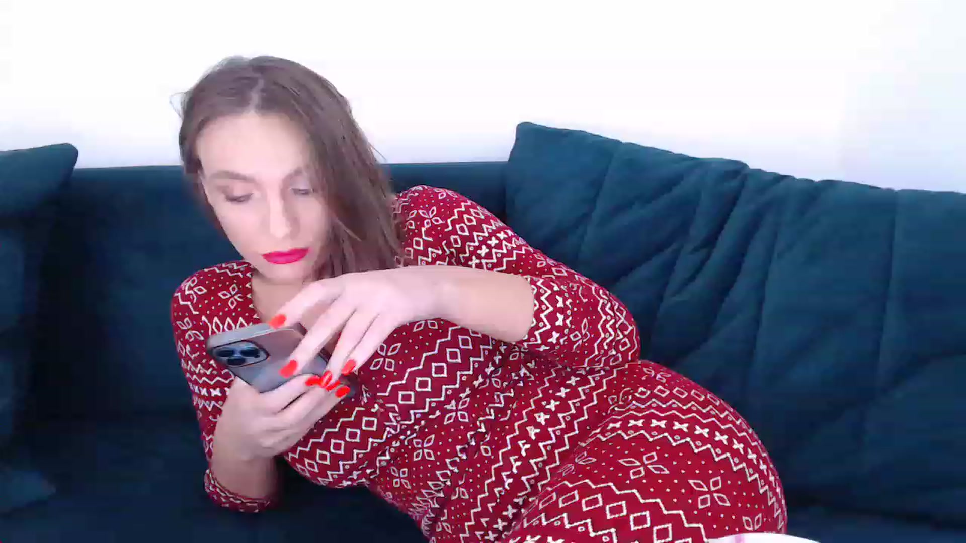 Gallery image thumbnail from call_me_em's myfreecams stream on, 12/07/2022, 08:59 image 7 of 20