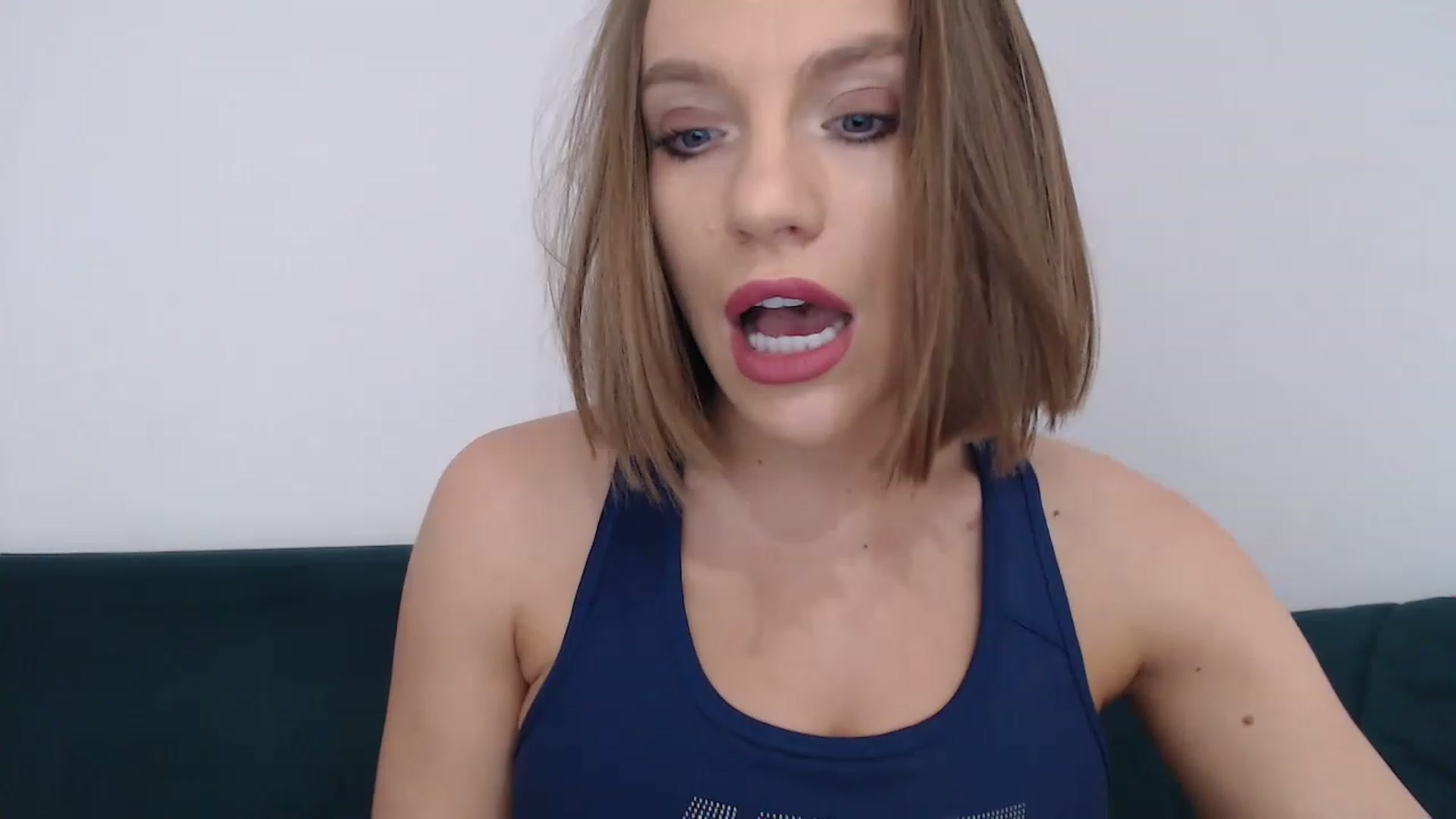 Gallery image thumbnail from call_me_em's myfreecams stream on, 12/19/2022, 09:41 image 16 of 20