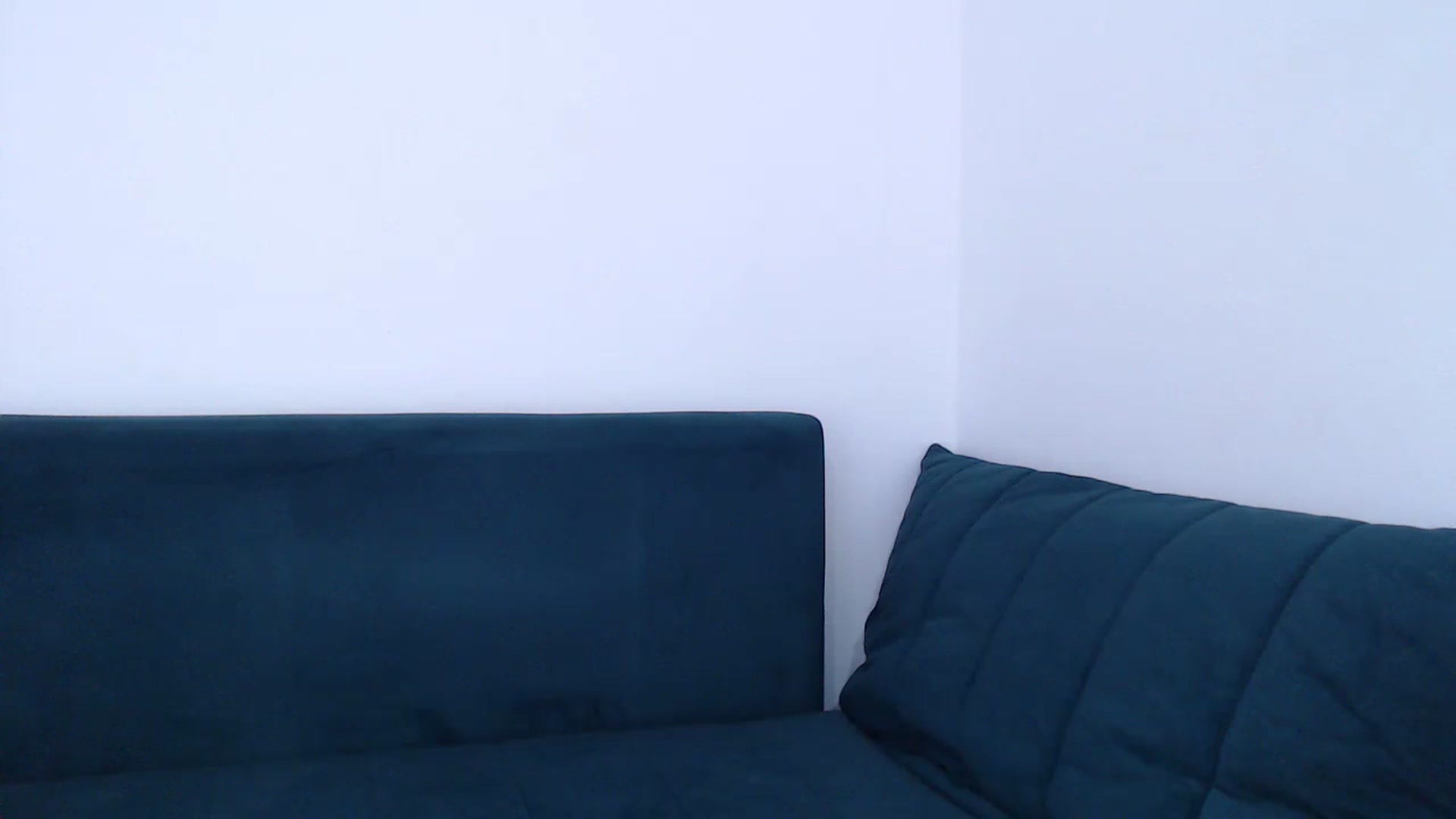 Gallery image thumbnail from call_me_em's myfreecams stream on, 12/21/2022, 11:40 image 18 of 20