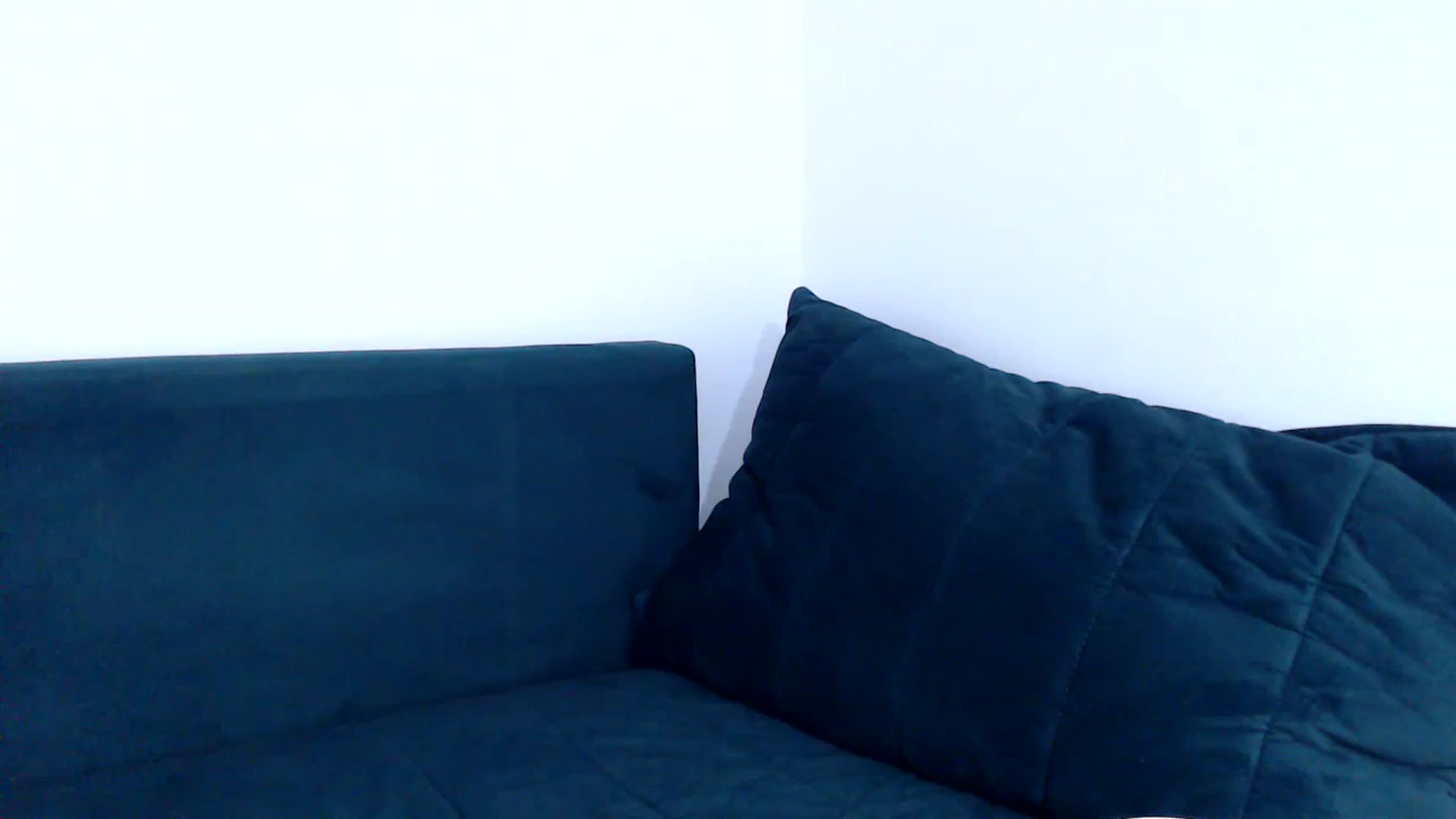 Gallery image thumbnail from call_me_em's myfreecams stream on, 01/04/2023, 08:39 image 1 of 20