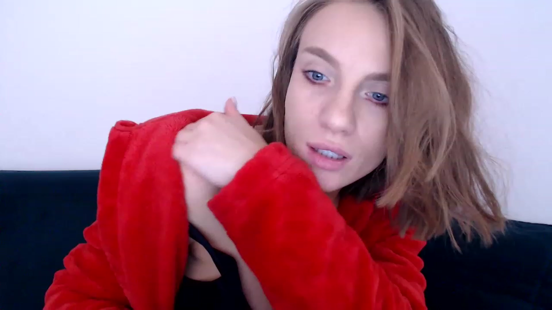 Gallery image thumbnail from call_me_em's myfreecams stream on, 01/05/2023, 10:23 image 20 of 20