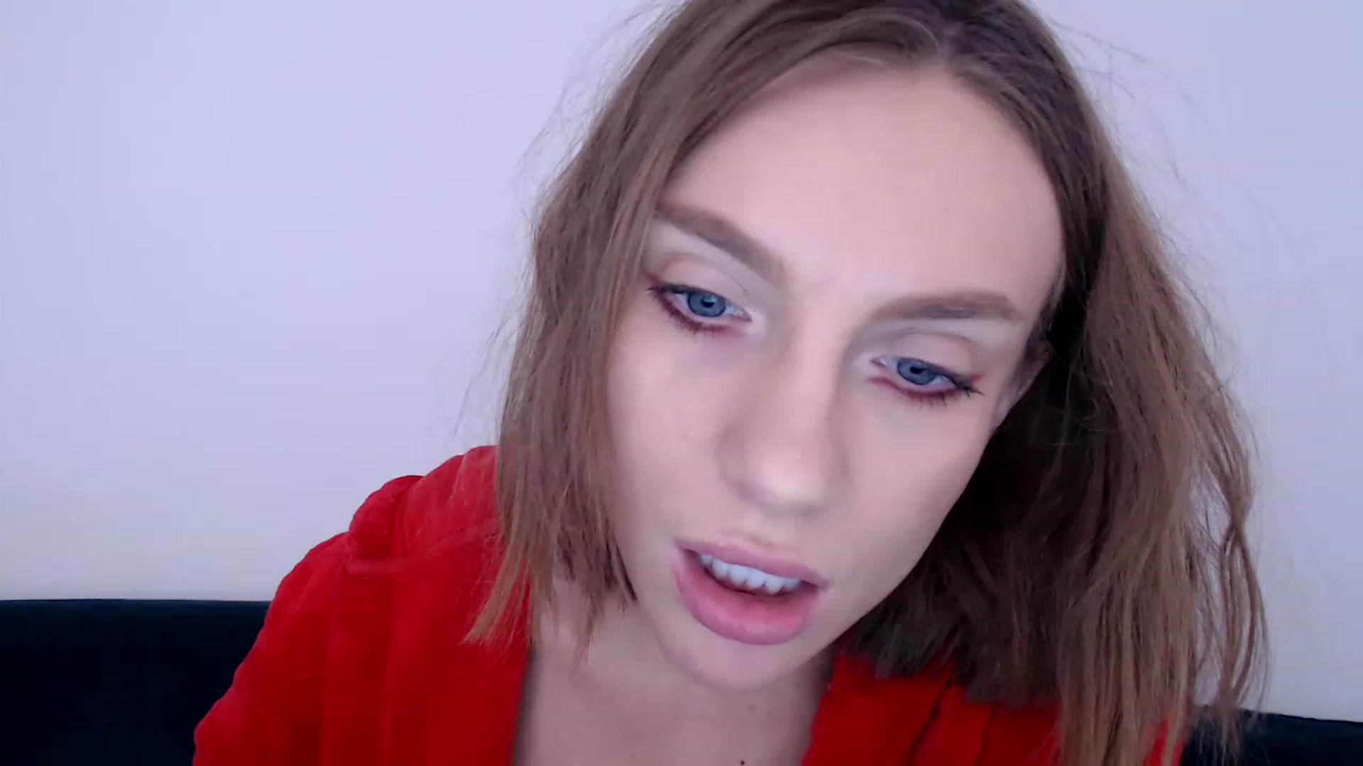 Gallery image thumbnail from call_me_em's myfreecams stream on, 01/05/2023, 10:23 image 3 of 20