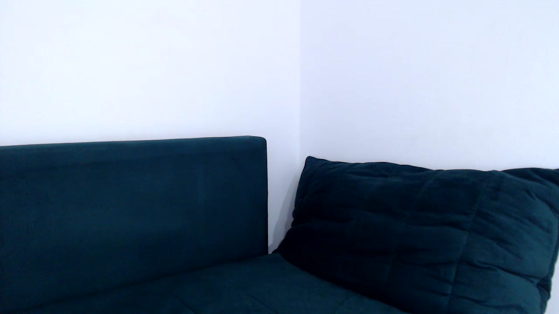 Gallery image thumbnail from call_me_em's myfreecams stream on, 01/16/2023, 10:30 image 3 of 20