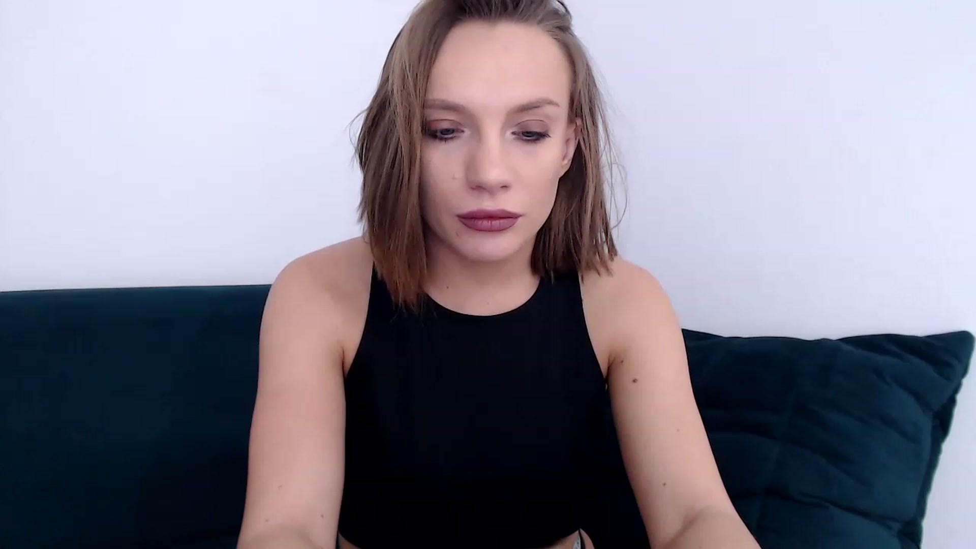 Gallery image thumbnail from call_me_em's myfreecams stream on, 01/16/2023, 10:30 image 12 of 20