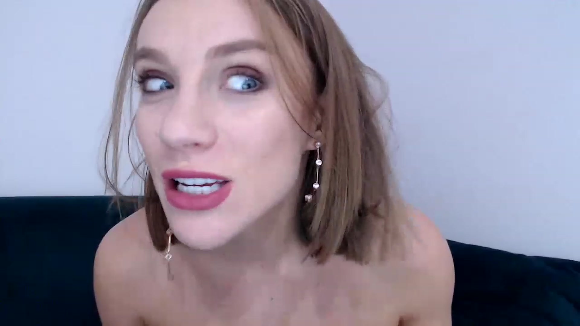Gallery image thumbnail from call_me_em's myfreecams stream on, 01/21/2023, 13:16 image 20 of 20