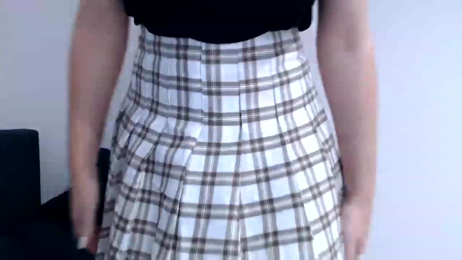Gallery image thumbnail from call_me_em's myfreecams stream on, 01/22/2023, 10:12 image 13 of 20