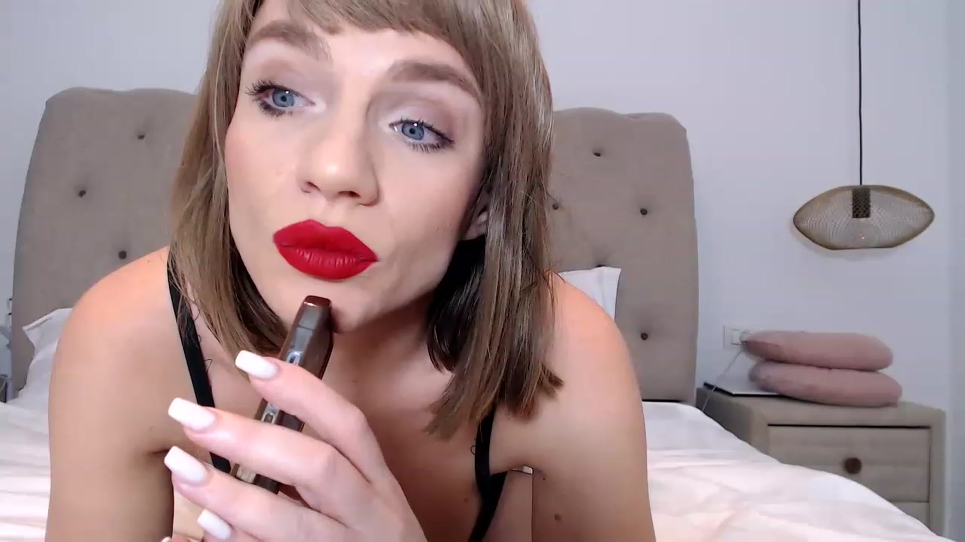 Gallery image thumbnail from call_me_em's myfreecams stream on, 01/22/2023, 19:53 image 2 of 20