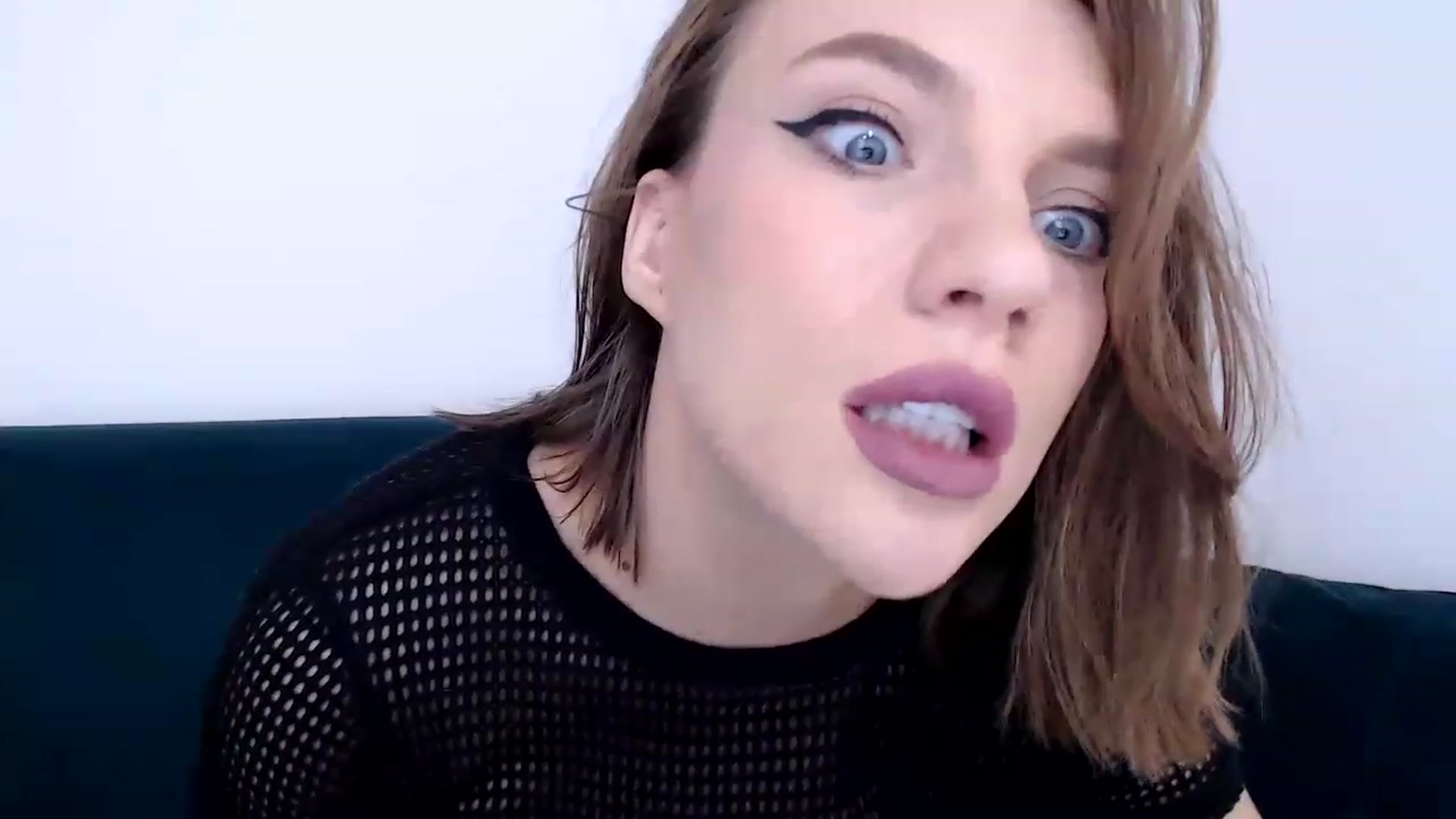 Gallery image thumbnail from call_me_em's myfreecams stream on, 01/29/2023, 08:55 image 8 of 20