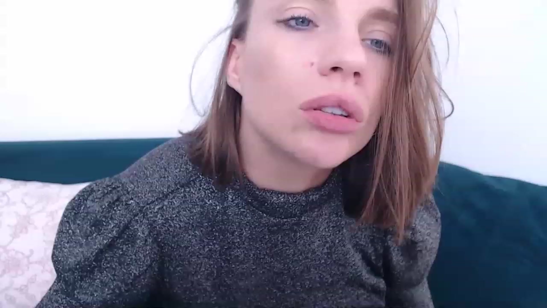Gallery image thumbnail from call_me_em's myfreecams stream on, 01/31/2023, 10:35 image 20 of 20