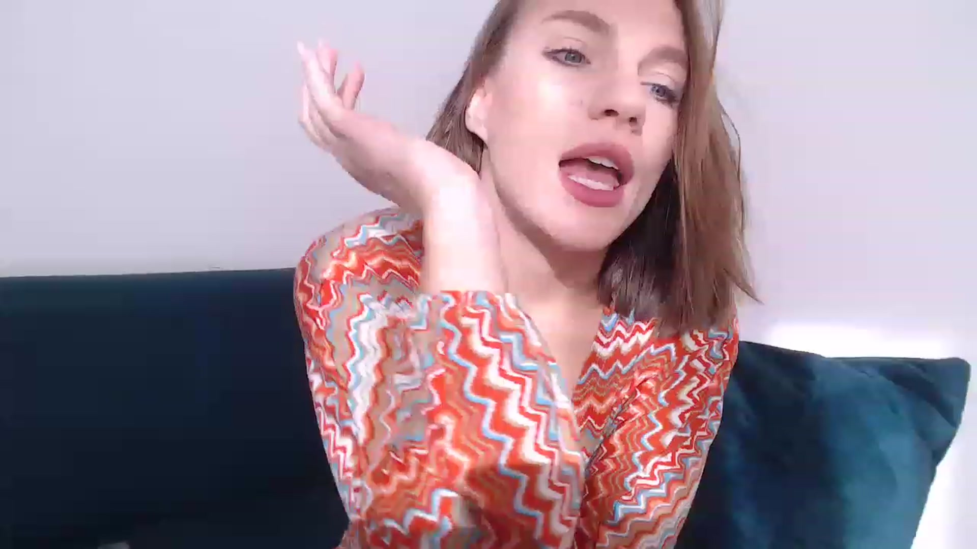 Gallery image thumbnail from call_me_em's myfreecams stream on, 01/31/2023, 10:35 image 3 of 20