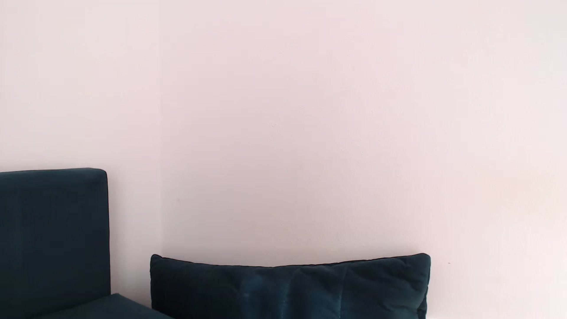 Gallery image thumbnail from call_me_em's myfreecams stream on, 02/09/2023, 09:38 image 4 of 20