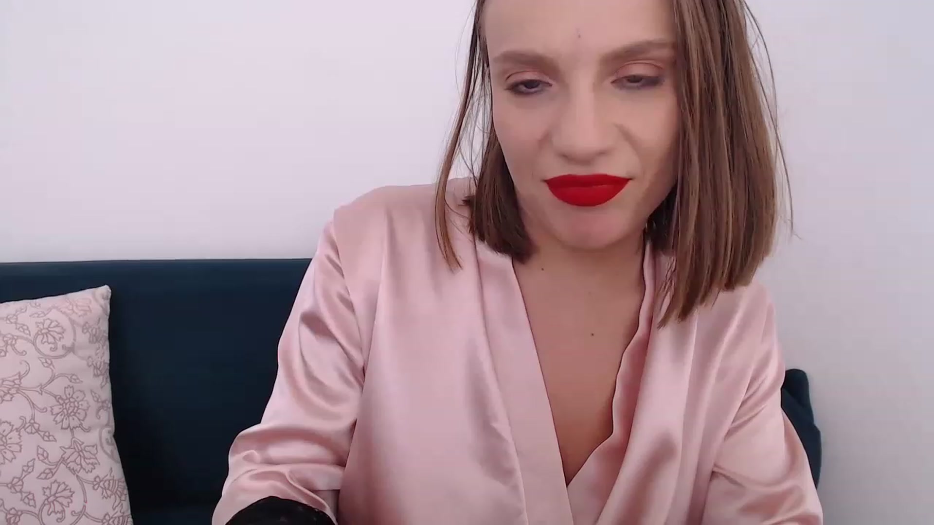 Gallery image thumbnail from call_me_em's myfreecams stream on, 02/14/2023, 12:42 image 1 of 20