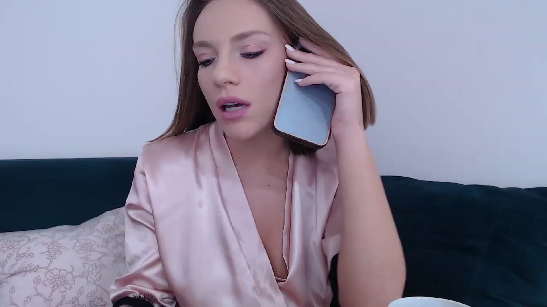 Gallery image thumbnail from call_me_em's myfreecams stream on, 02/17/2023, 08:46 image 17 of 20