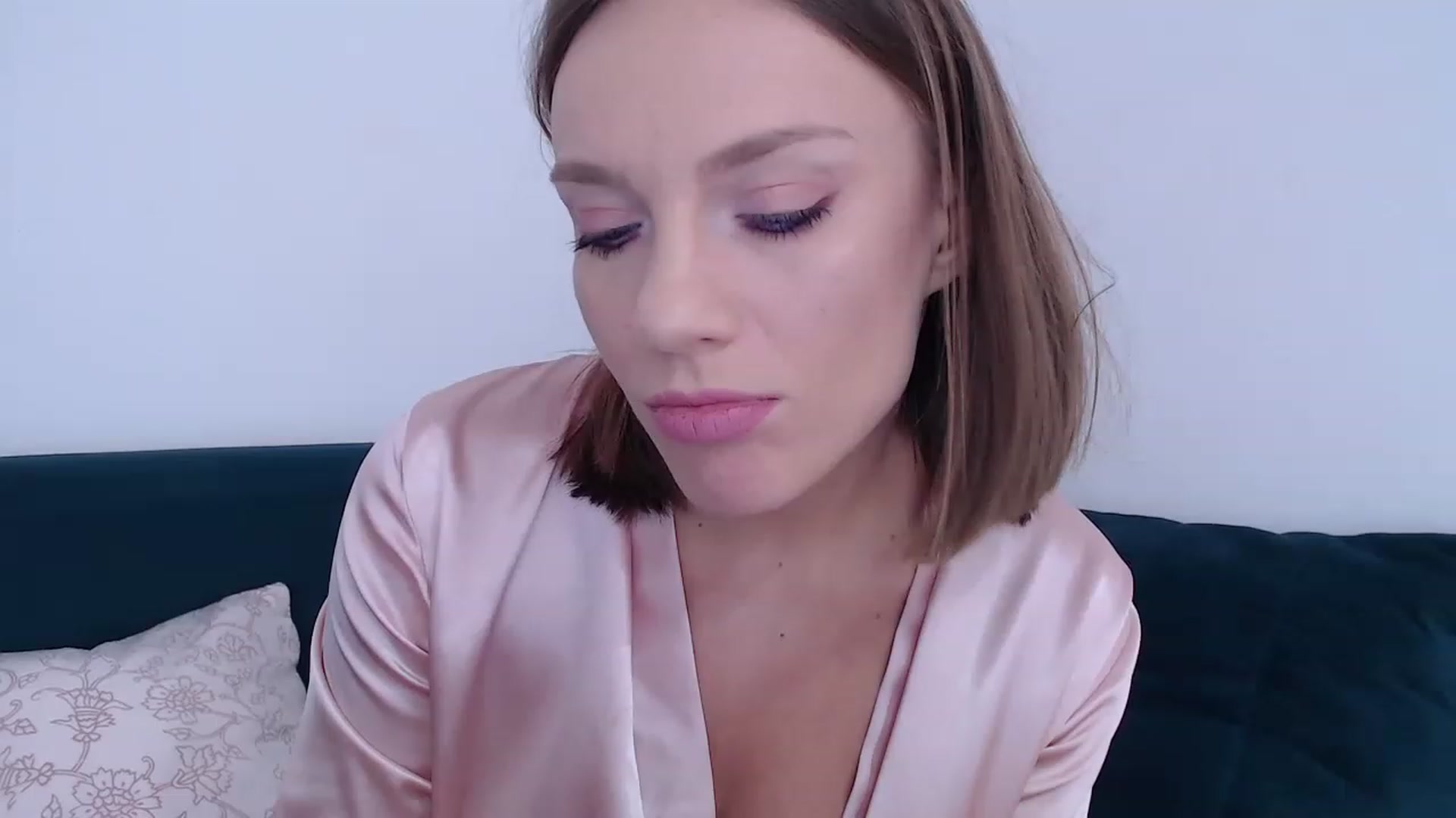 Gallery image thumbnail from call_me_em's myfreecams stream on, 02/17/2023, 09:51 image 1 of 20