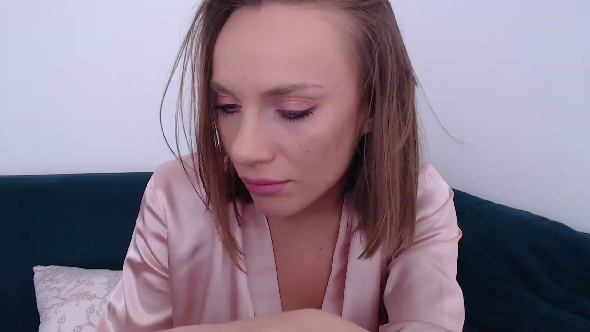 Gallery image thumbnail from call_me_em's myfreecams stream on, 02/17/2023, 11:42 image 17 of 20