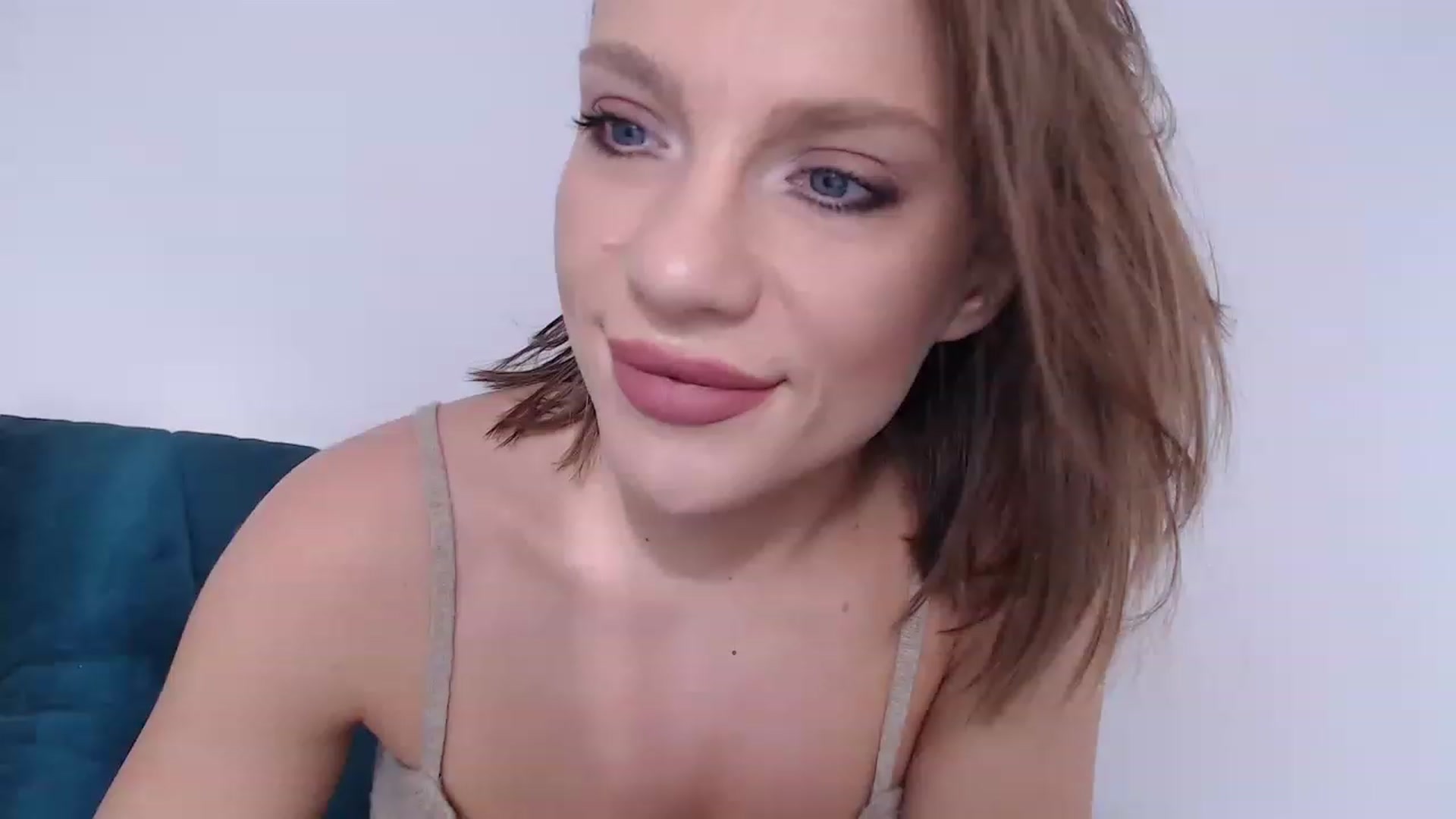 Gallery image thumbnail from call_me_em's myfreecams stream on, 02/20/2023, 07:44 image 12 of 20