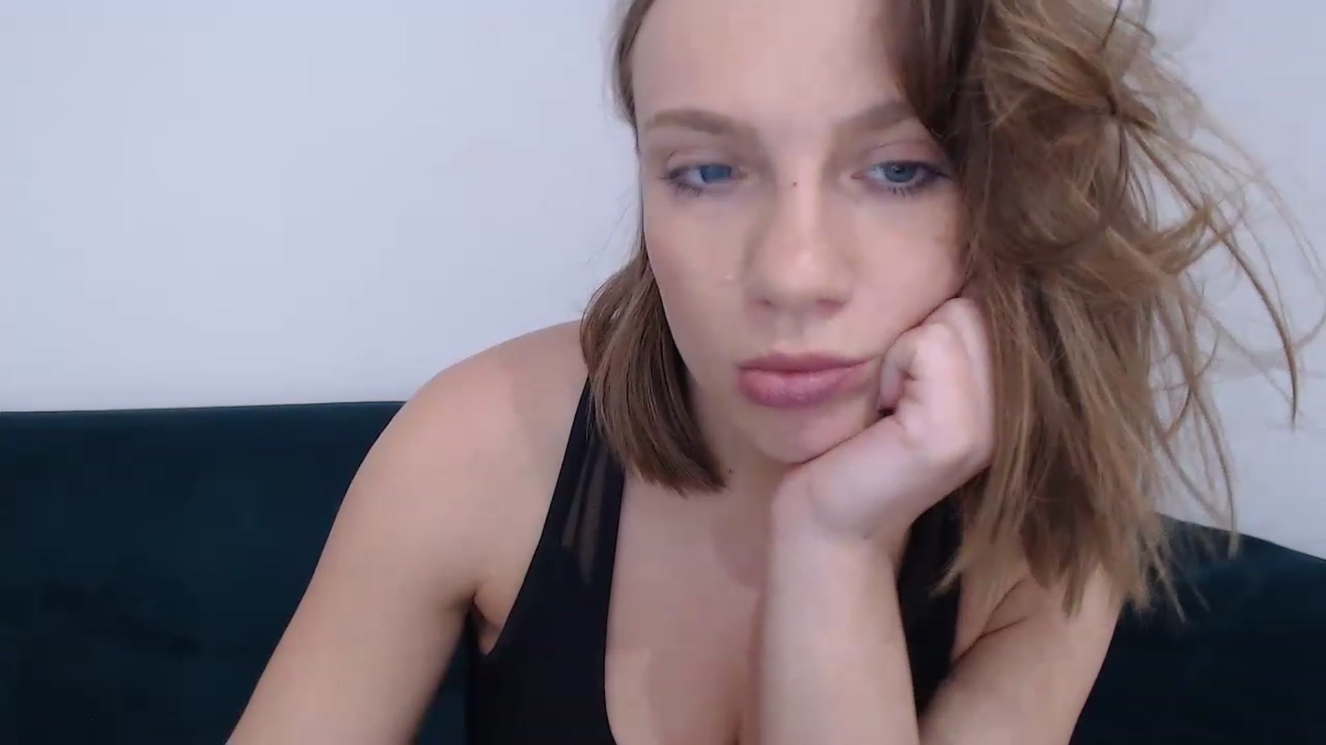 Gallery image thumbnail from call_me_em's myfreecams stream on, 02/24/2023, 10:25 image 20 of 20