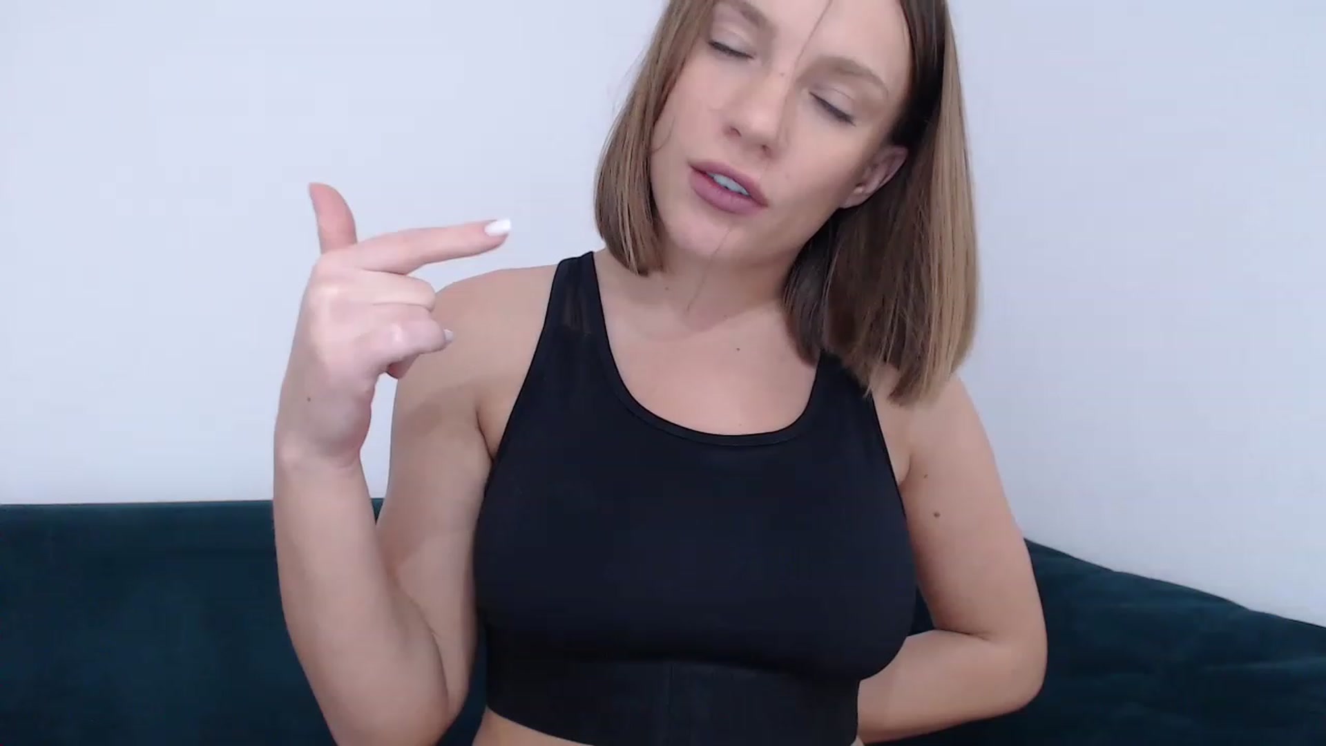 Gallery image thumbnail from call_me_em's myfreecams stream on, 02/24/2023, 10:25 image 9 of 20