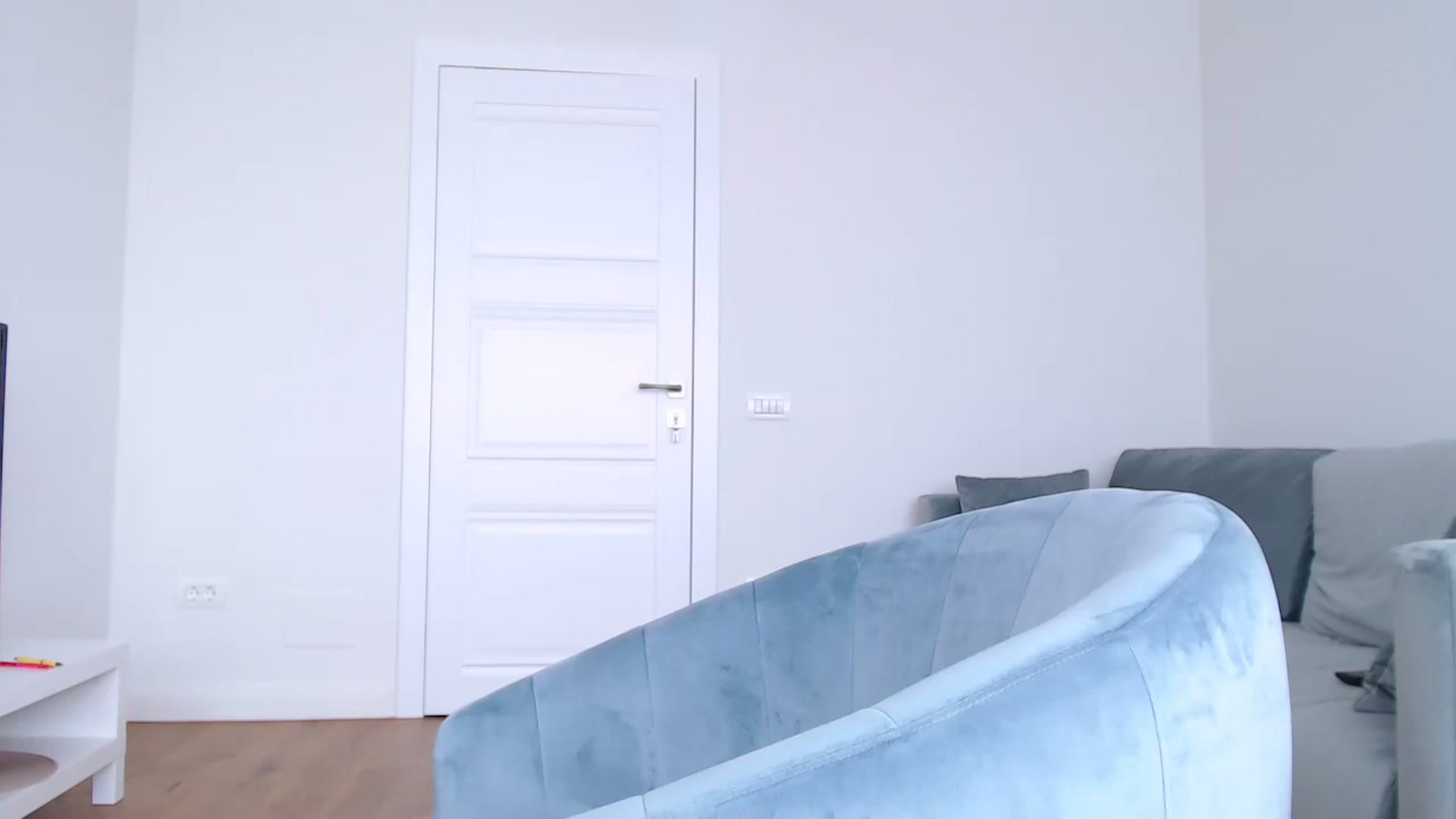 Gallery image thumbnail from call_me_em's myfreecams stream on, 03/04/2023, 12:49 image 13 of 20