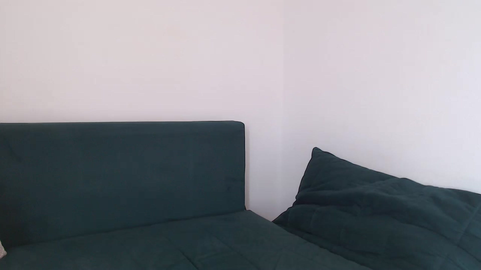 Gallery image thumbnail from call_me_em's myfreecams stream on, 03/08/2023, 09:43 image 9 of 20