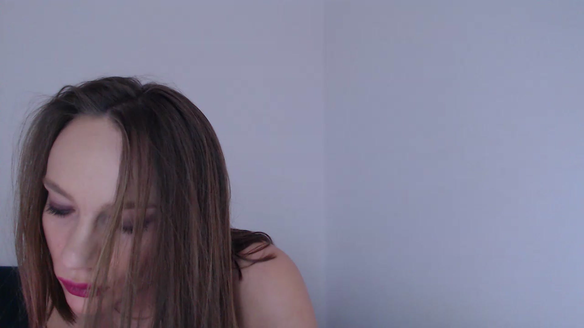 Gallery image thumbnail from call_me_em's myfreecams stream on, 03/16/2023, 07:50 image 20 of 20