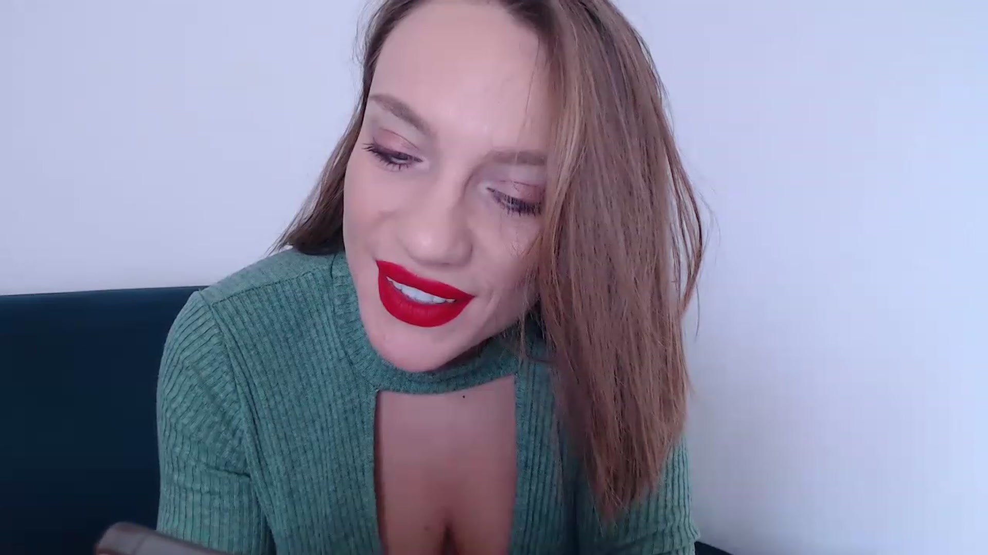 Gallery image thumbnail from call_me_em's myfreecams stream on, 03/17/2023, 08:25 image 5 of 20