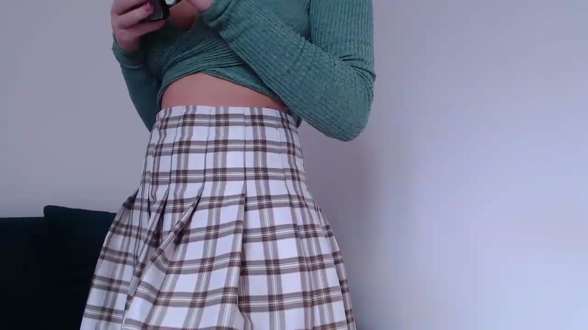 Gallery image thumbnail from call_me_em's myfreecams stream on, 03/17/2023, 10:14 image 4 of 20