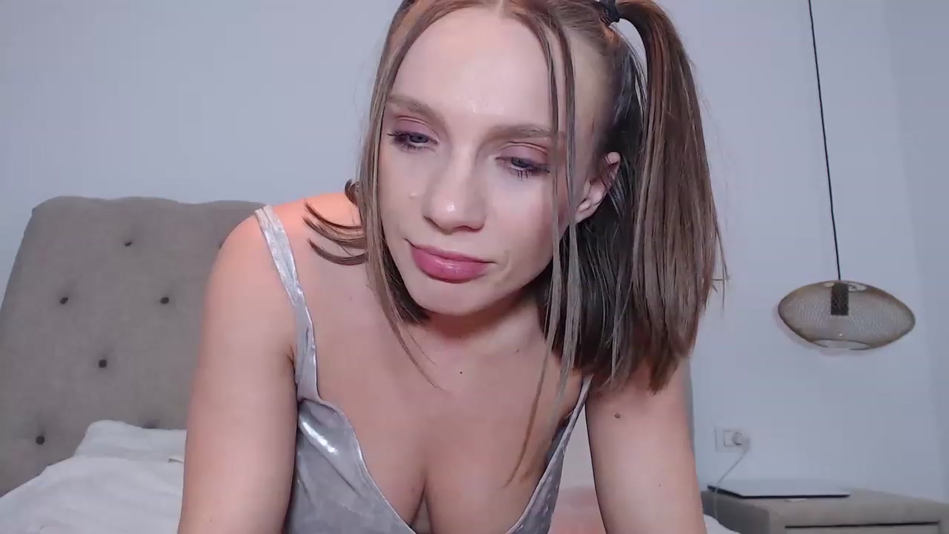 Gallery image thumbnail from call_me_em's myfreecams stream on, 03/18/2023, 21:11 image 16 of 20