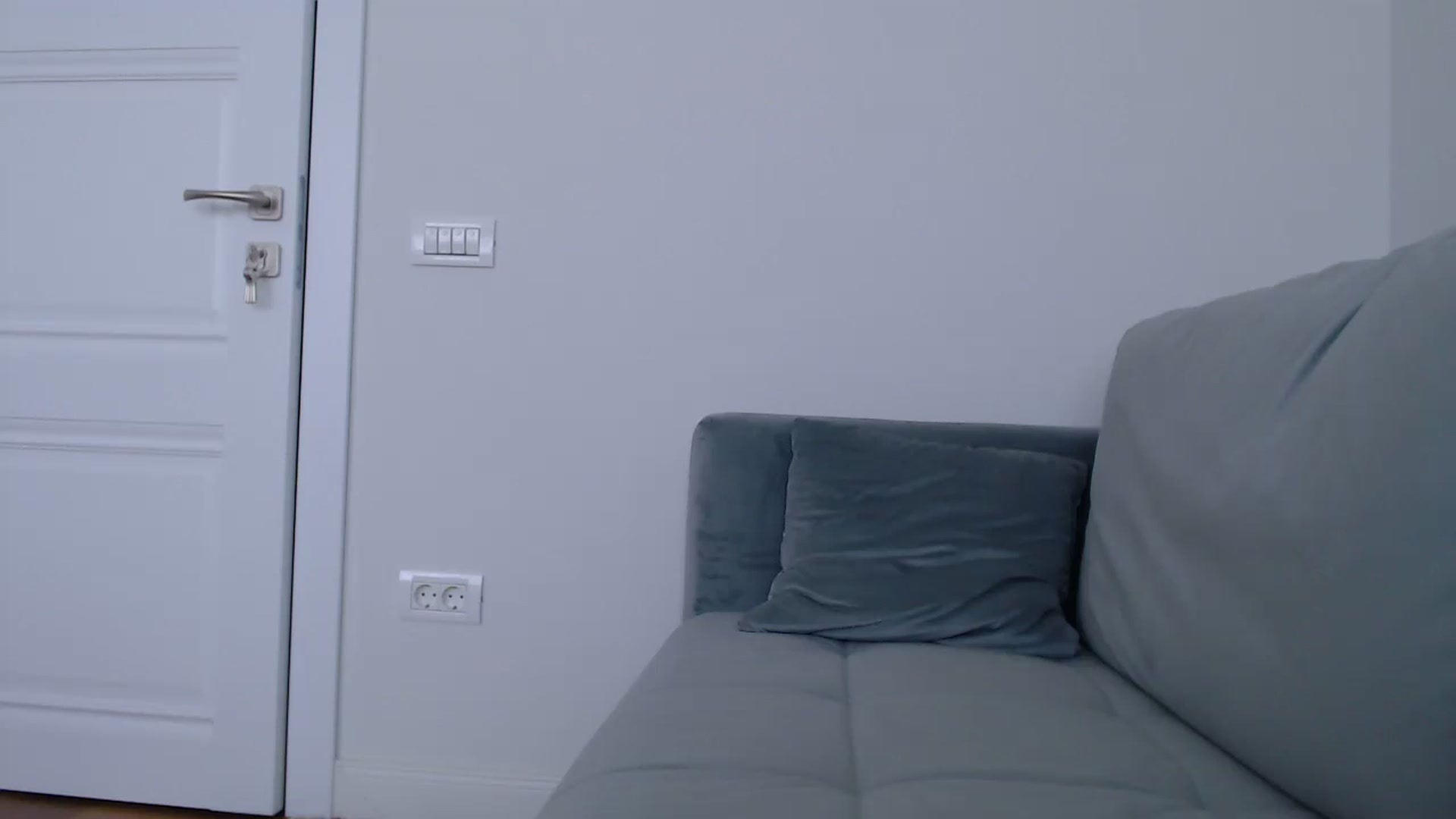 Gallery image thumbnail from call_me_em's myfreecams stream on, 03/21/2023, 10:03 image 7 of 20