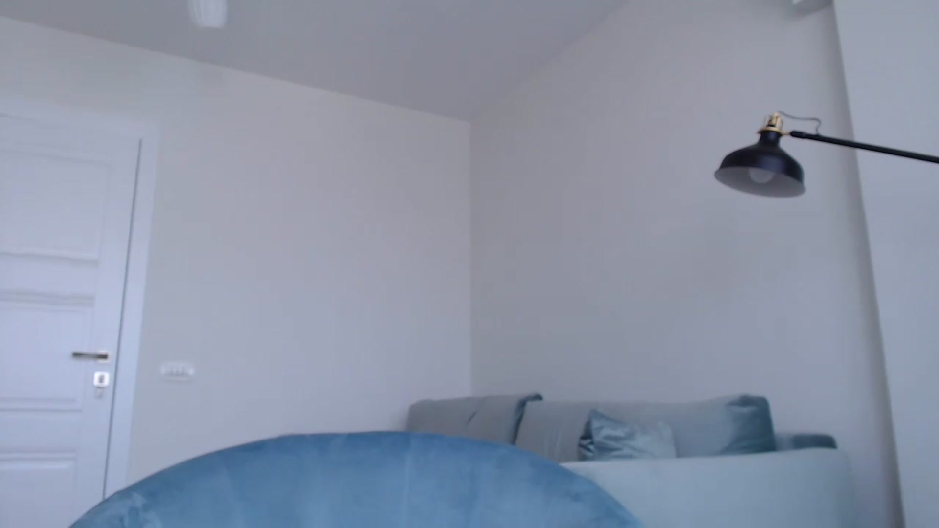 Gallery image thumbnail from call_me_em's myfreecams stream on, 03/21/2023, 10:03 image 6 of 20